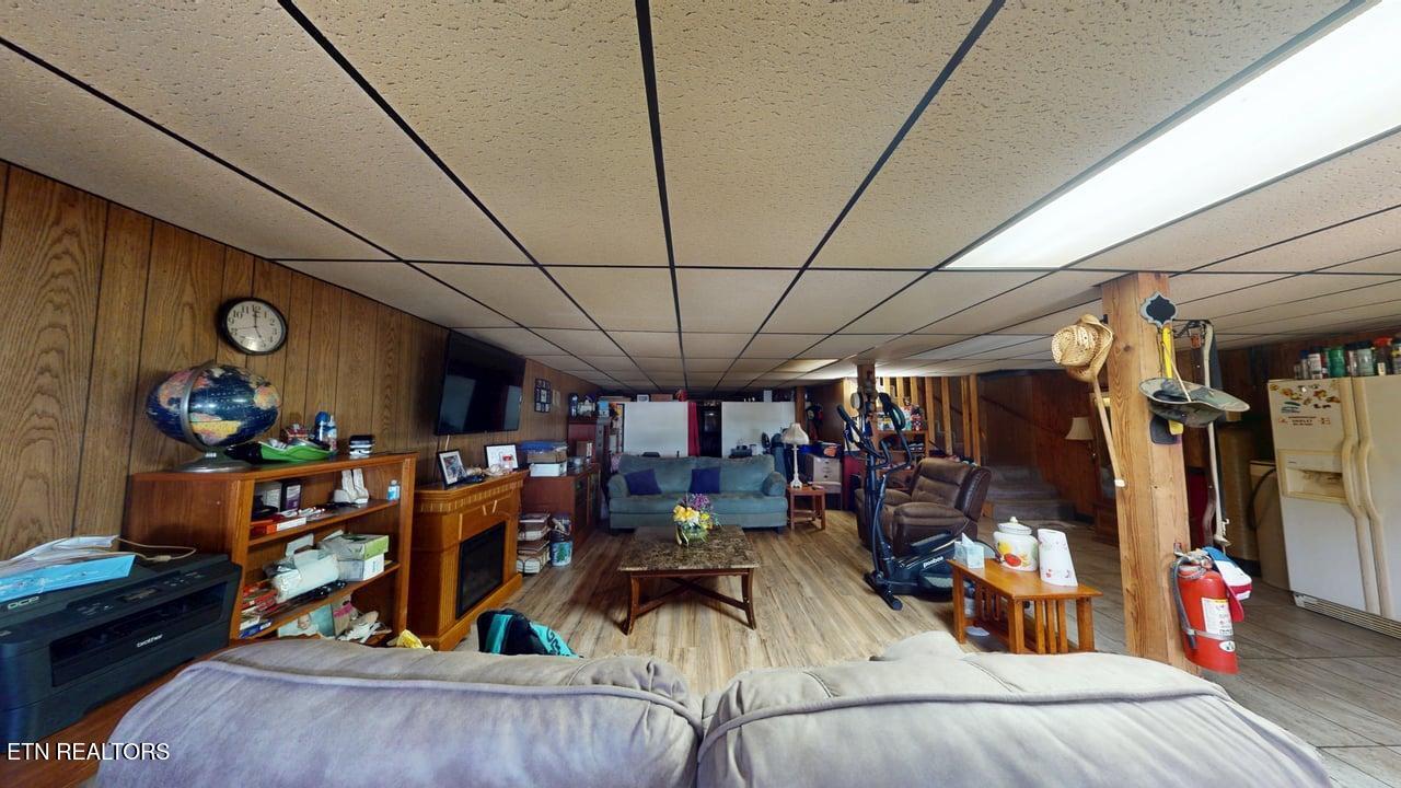 285 Matthews Lane Mosheim TN 37818