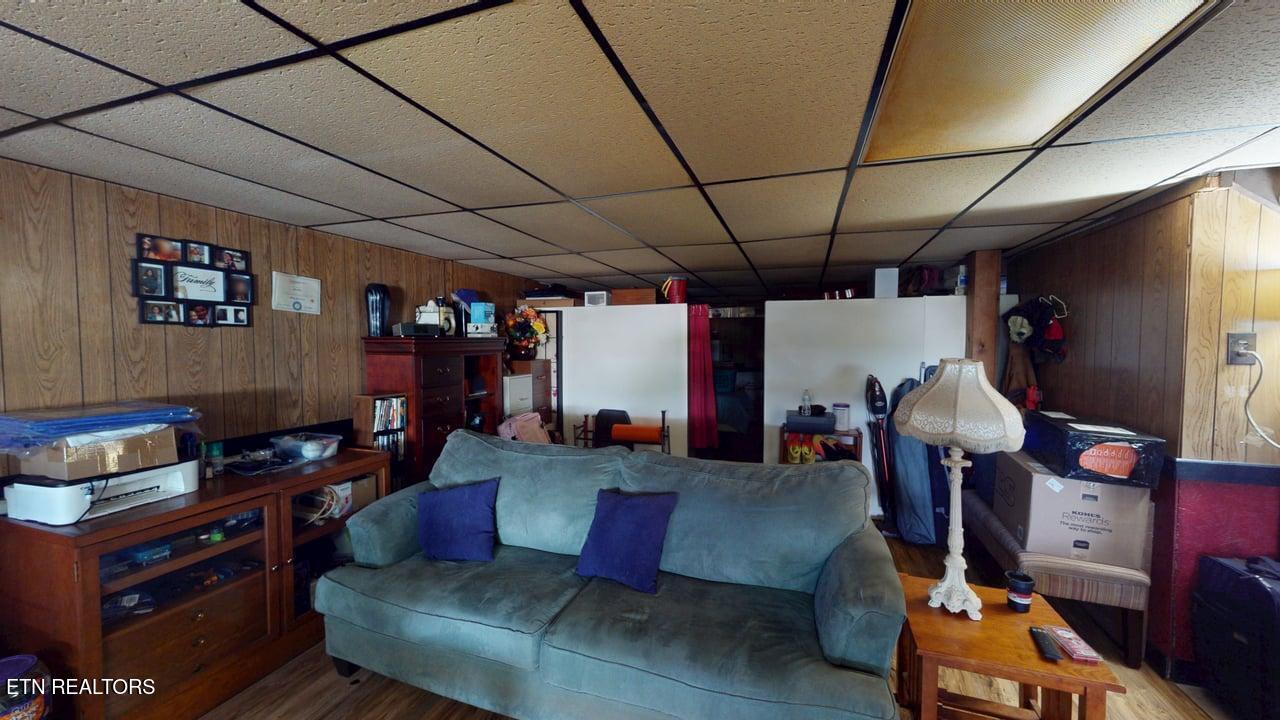 285 Matthews Lane Mosheim TN 37818