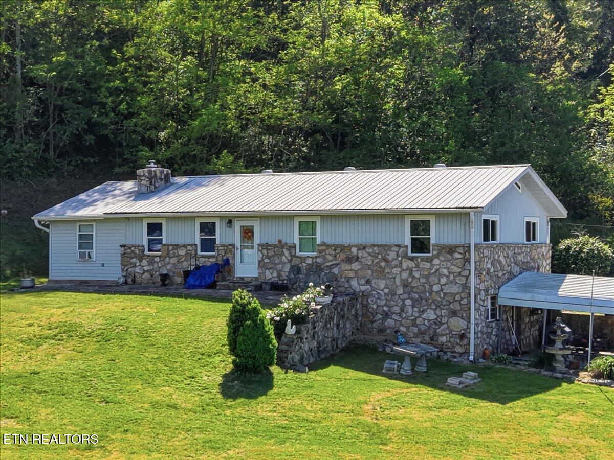 285 Matthews Lane Mosheim TN 37818