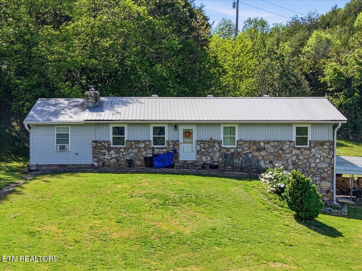 285 Matthews Lane Mosheim TN 37818
