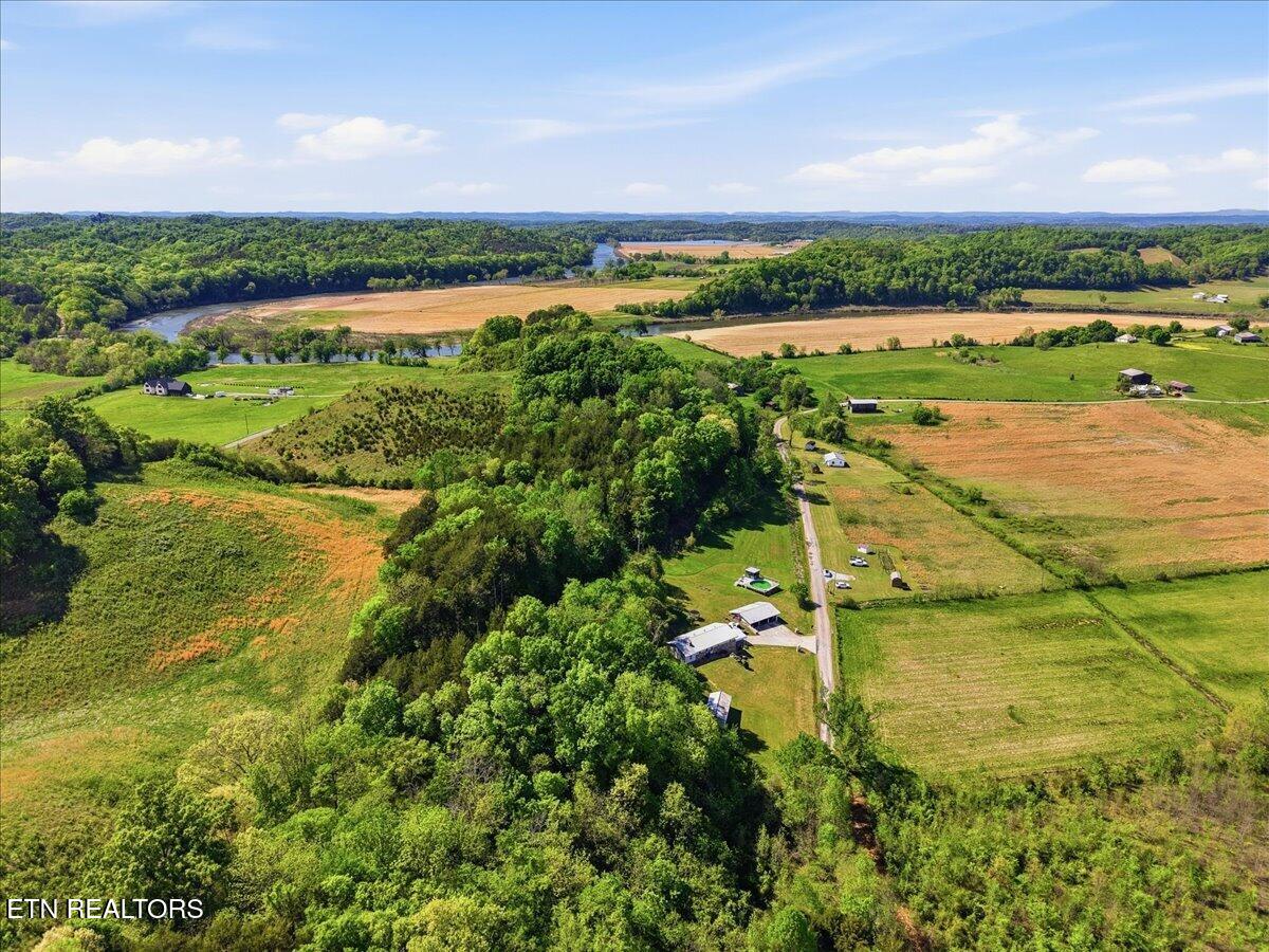 285 Matthews Lane Mosheim TN 37818