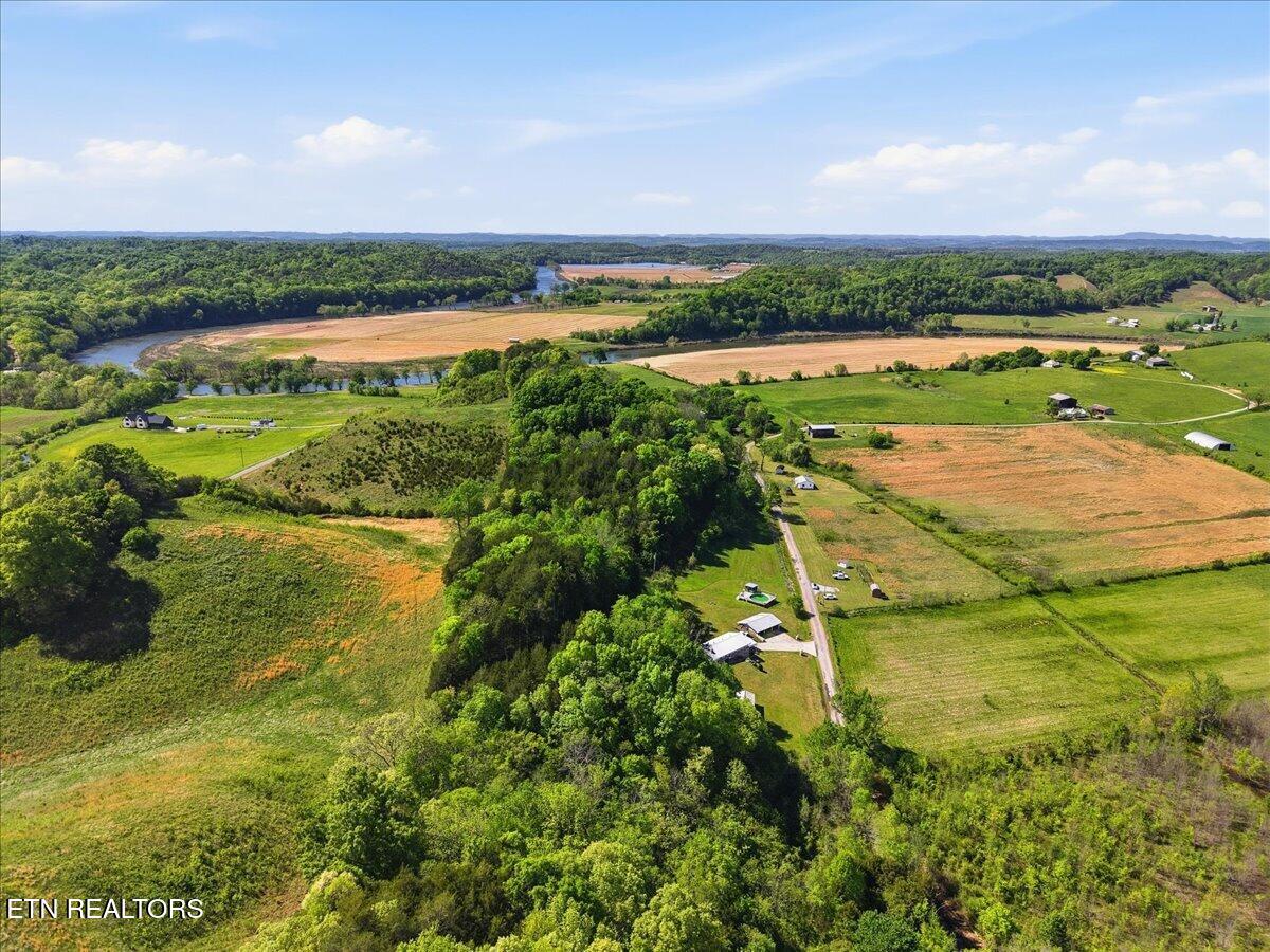 285 Matthews Lane Mosheim TN 37818