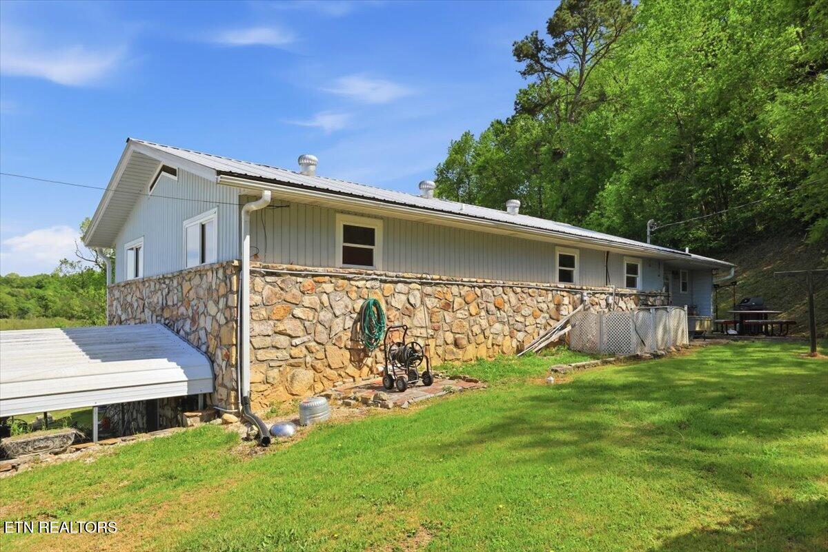 285 Matthews Lane Mosheim TN 37818