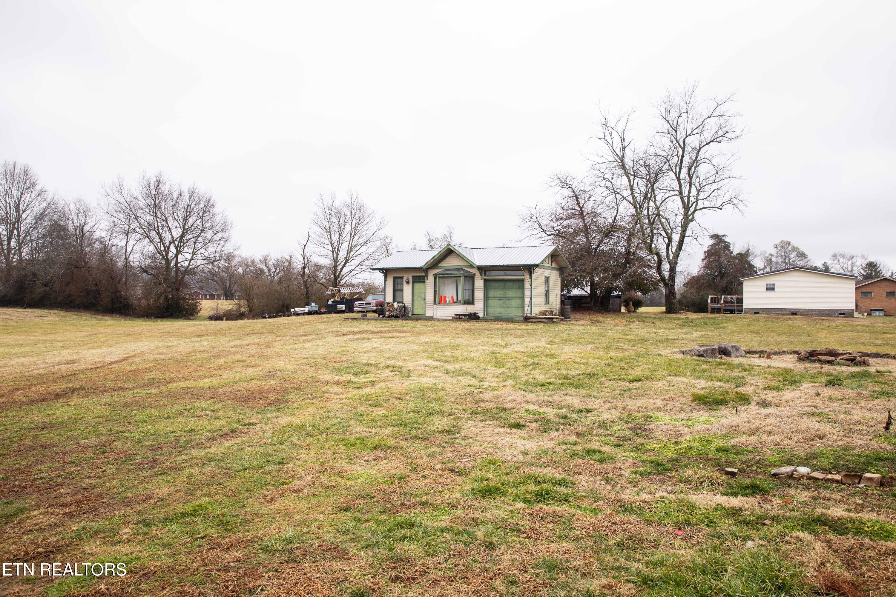 134 Julia Lane Speedwell TN 37870