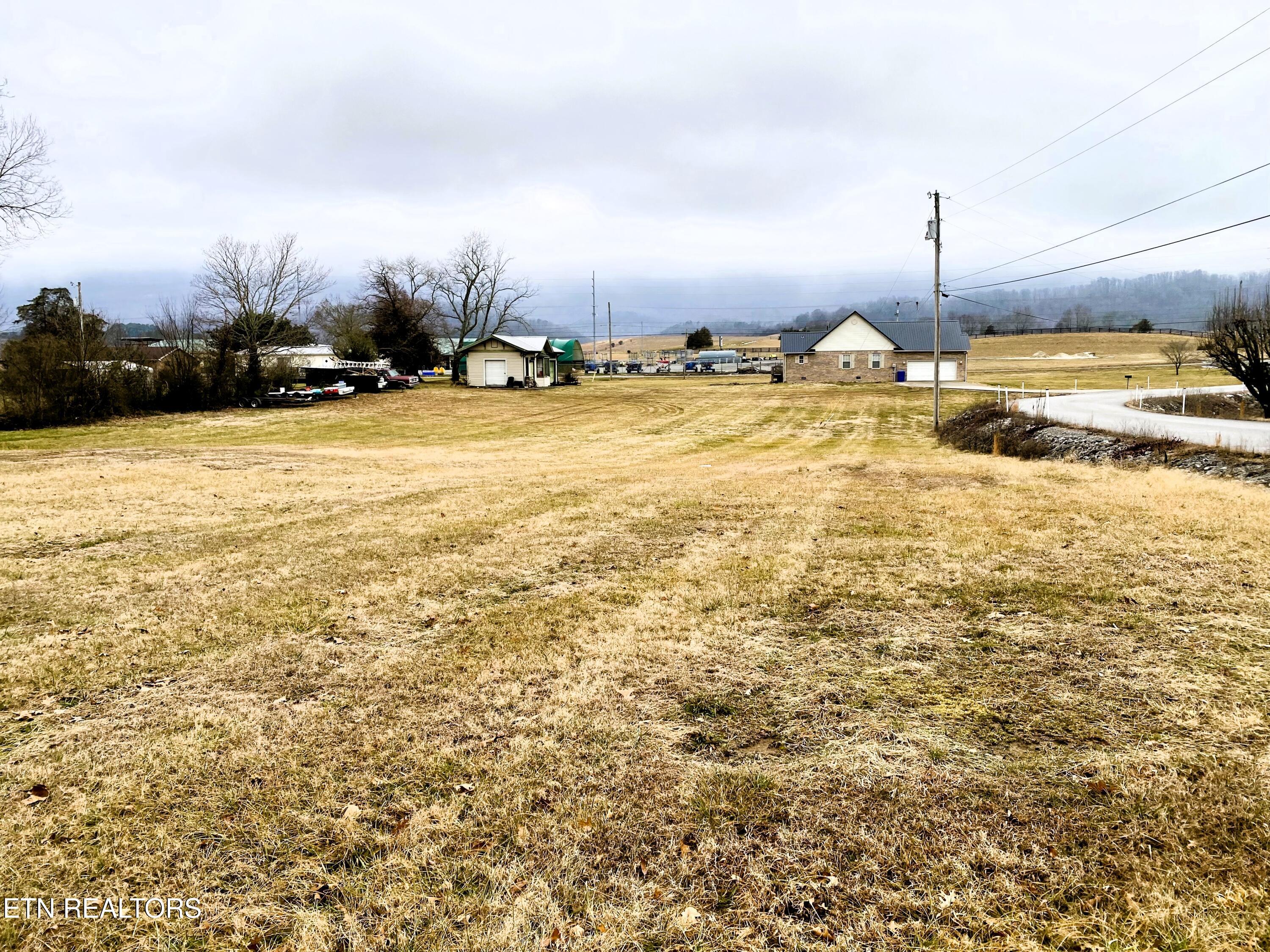 134 Julia Lane Speedwell TN 37870