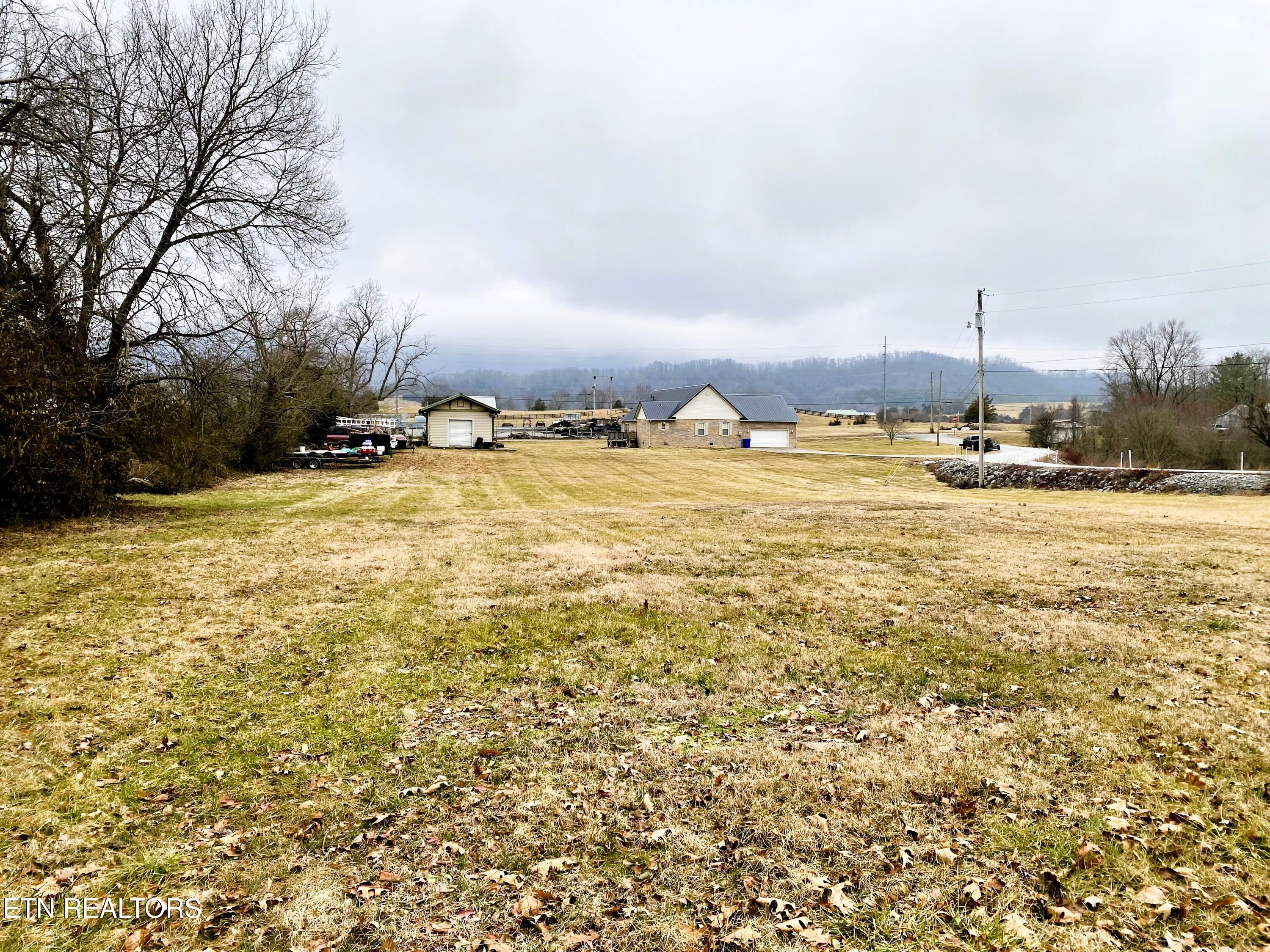 134 Julia Lane Speedwell TN 37870