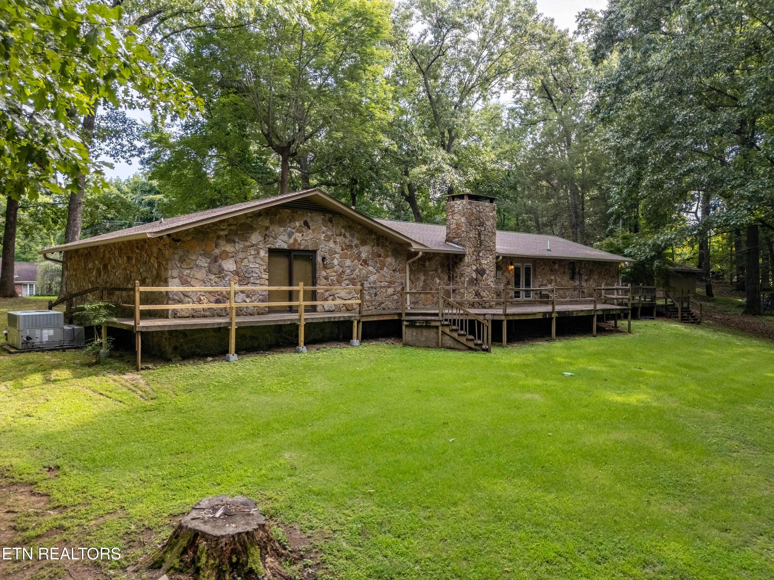 167 Rendezvous Road Rockwood TN 37854