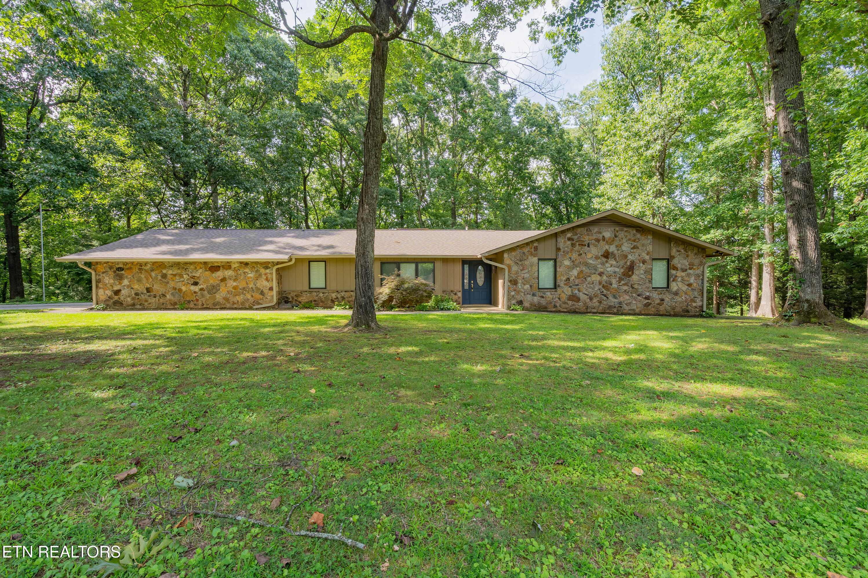 167 Rendezvous Road Rockwood TN 37854