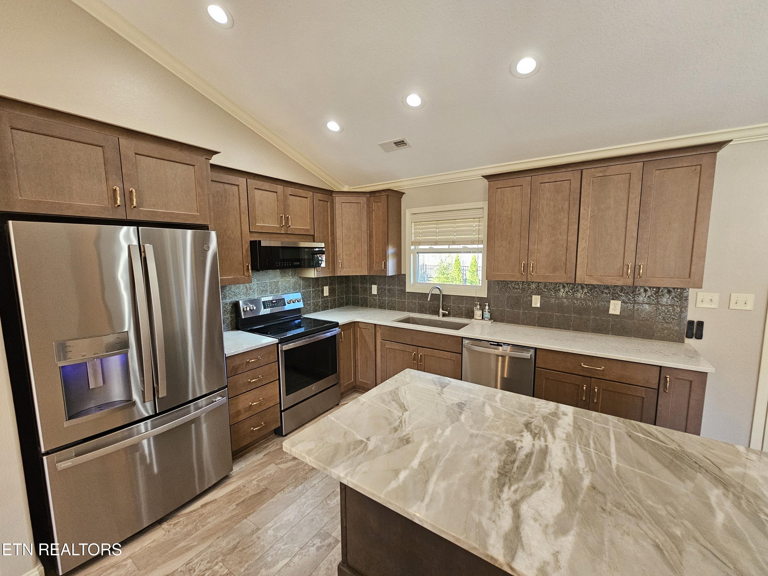 5920 Whisper Ridge Lane Corryton TN 37721