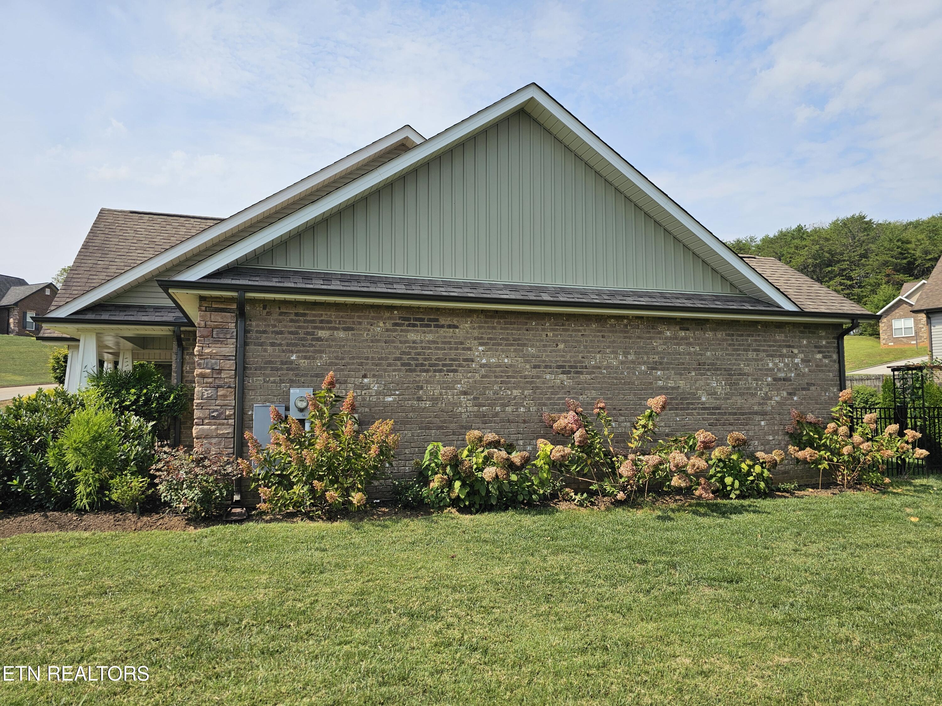 5920 Whisper Ridge Lane Corryton TN 37721