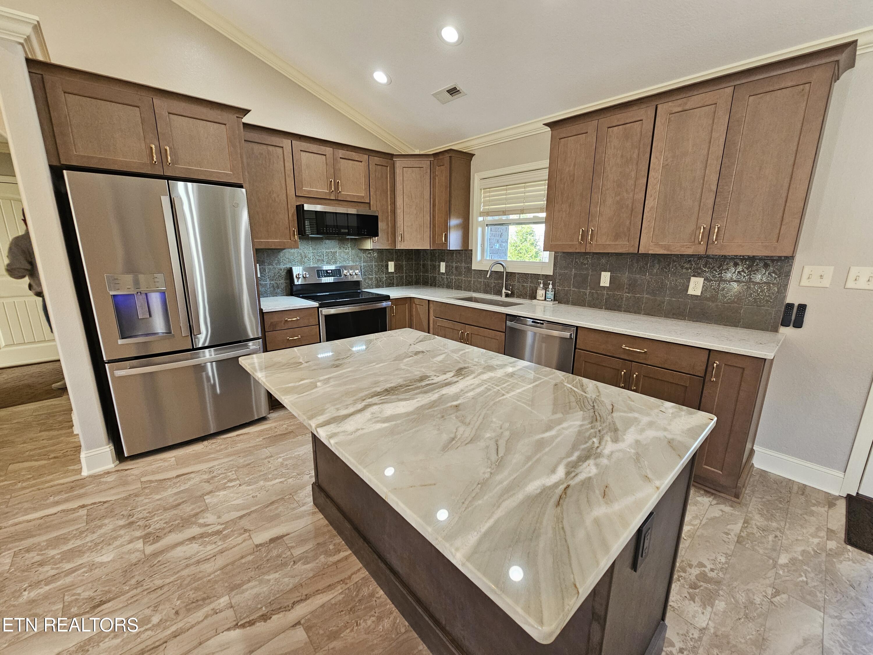 5920 Whisper Ridge Lane Corryton TN 37721