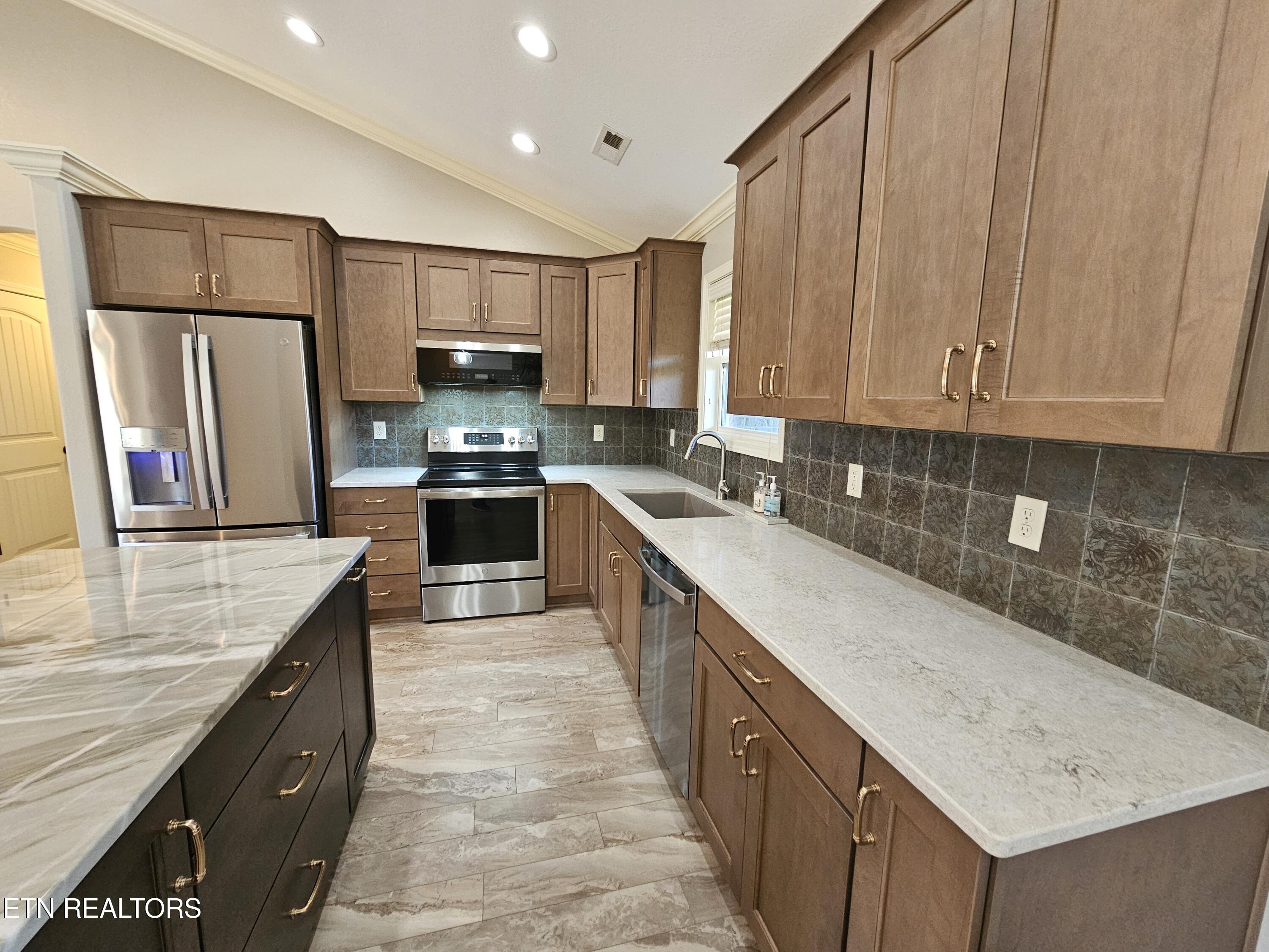 5920 Whisper Ridge Lane Corryton TN 37721