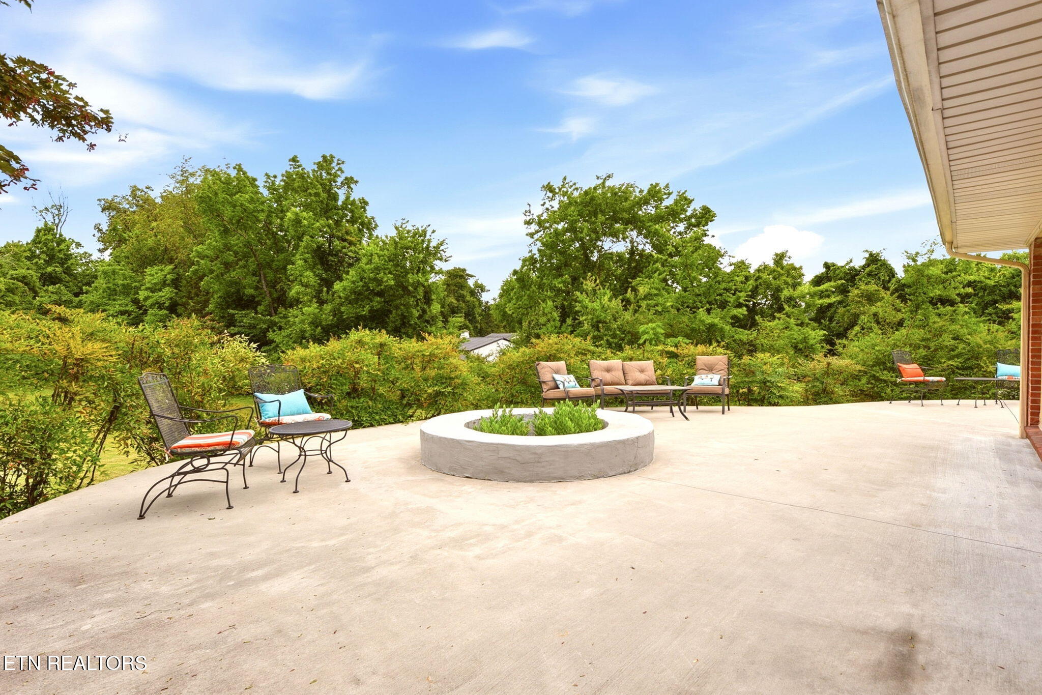 605 S Charles G Seivers Boulevard Clinton TN 37716
