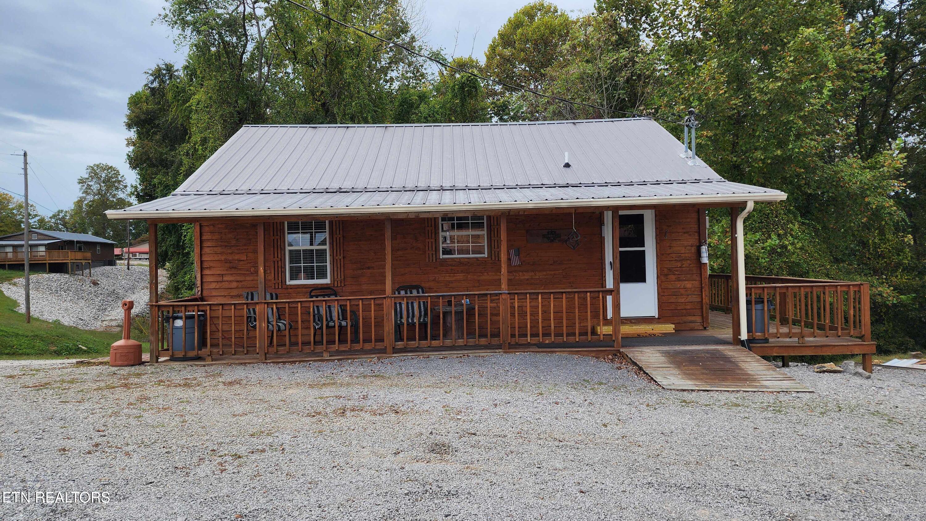228 Bill Hunter Road Celina TN 38551