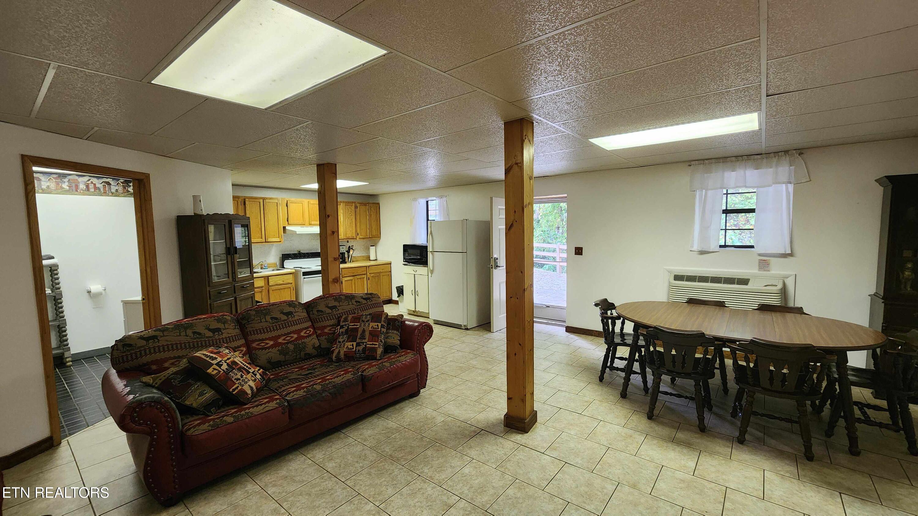228 Bill Hunter Road Celina TN 38551