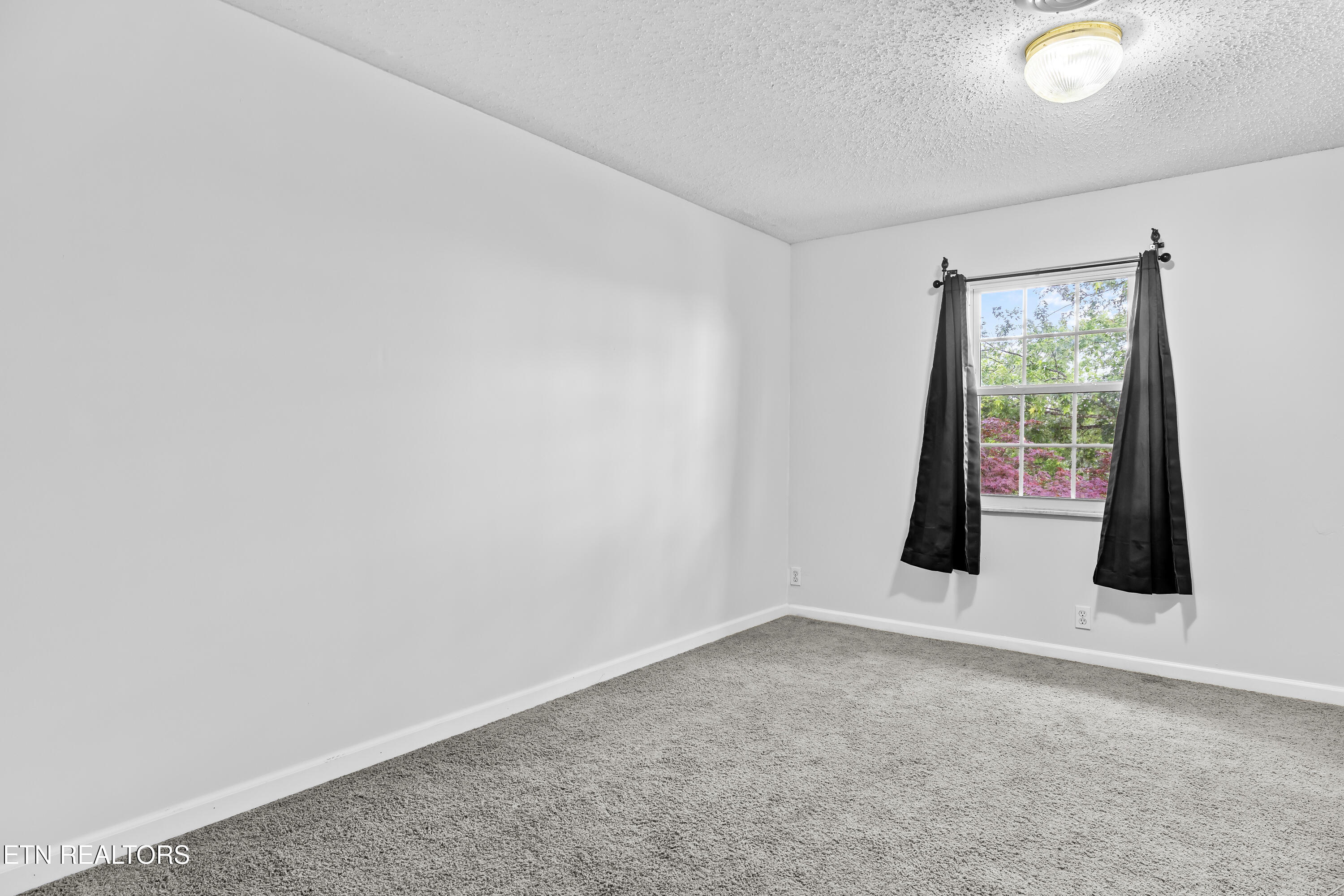 2814 Montvale Road Maryville TN 37803
