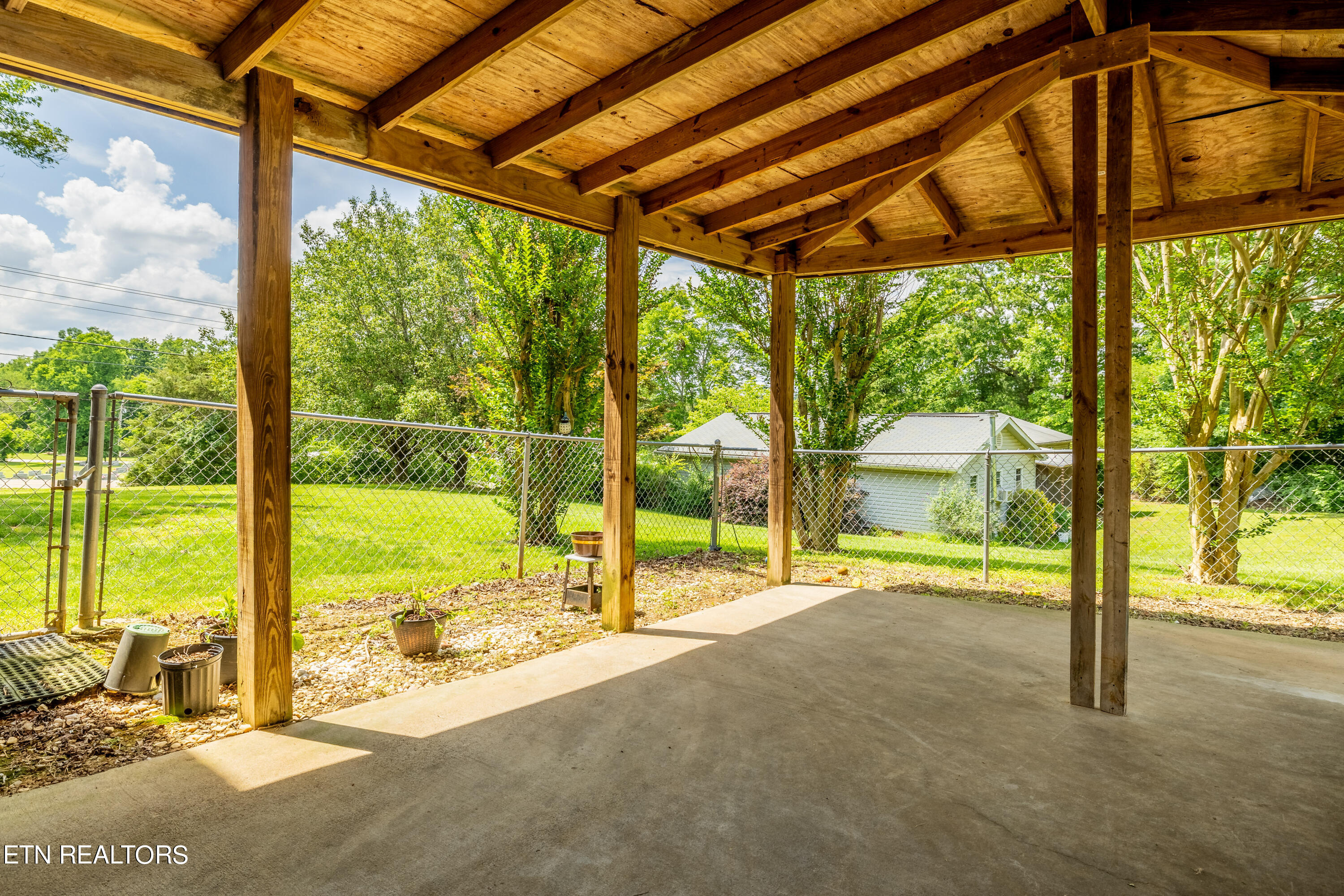 2814 Montvale Road Maryville TN 37803