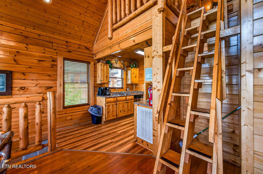 2214 Towering Hemlock Drive Sevierville TN 37876