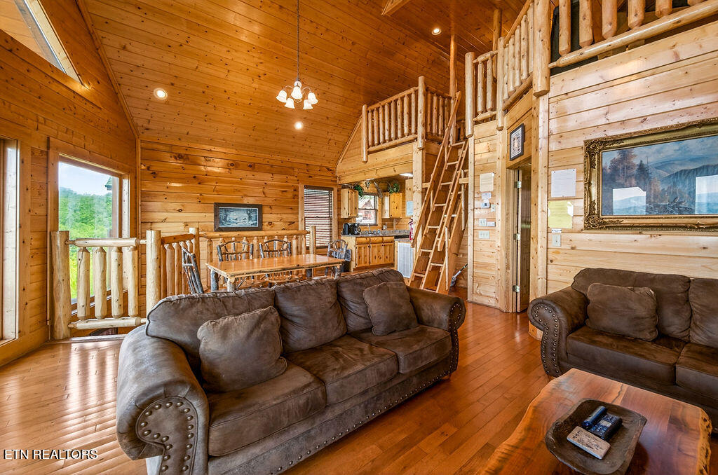 2214 Towering Hemlock Drive Sevierville TN 37876