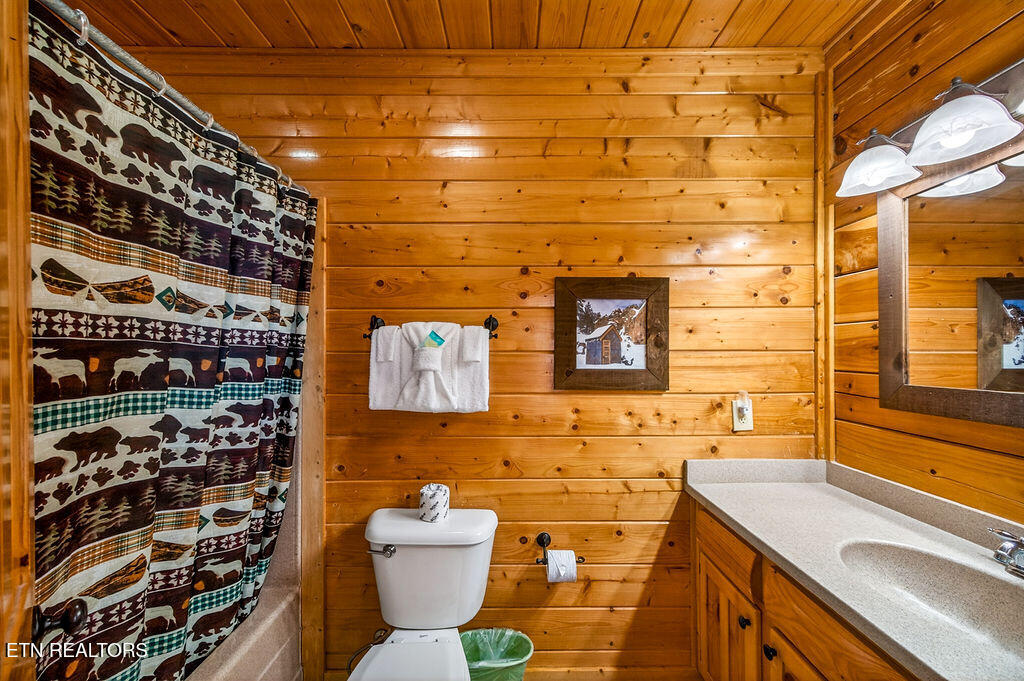 2214 Towering Hemlock Drive Sevierville TN 37876