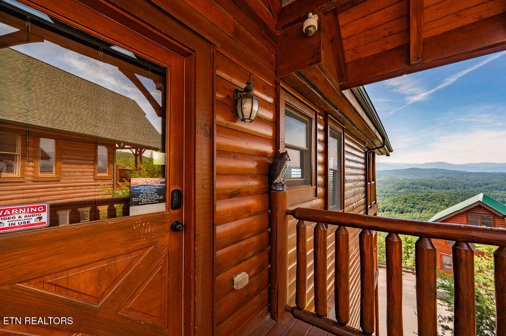 2214 Towering Hemlock Drive Sevierville TN 37876