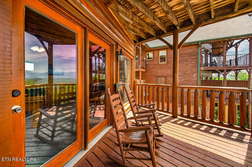 2214 Towering Hemlock Drive Sevierville TN 37876