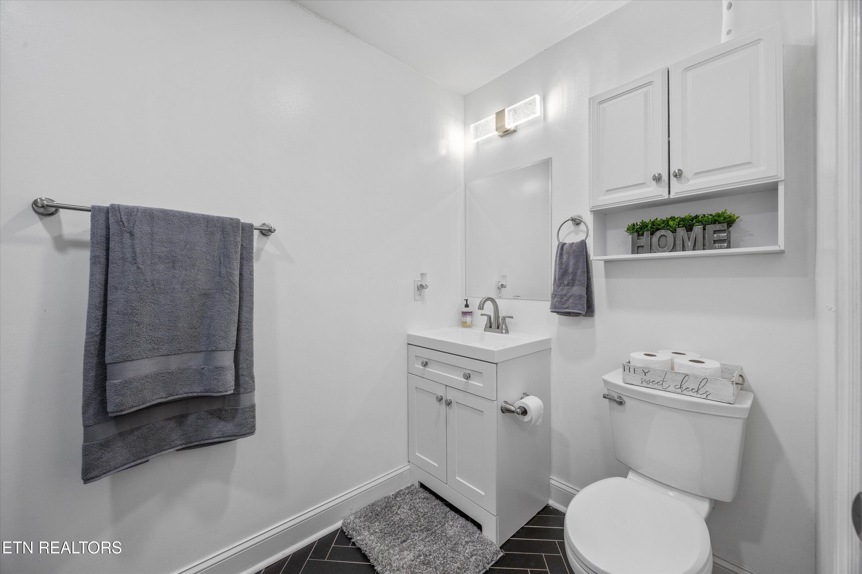 100 Foster Drive Lenoir City TN 37772