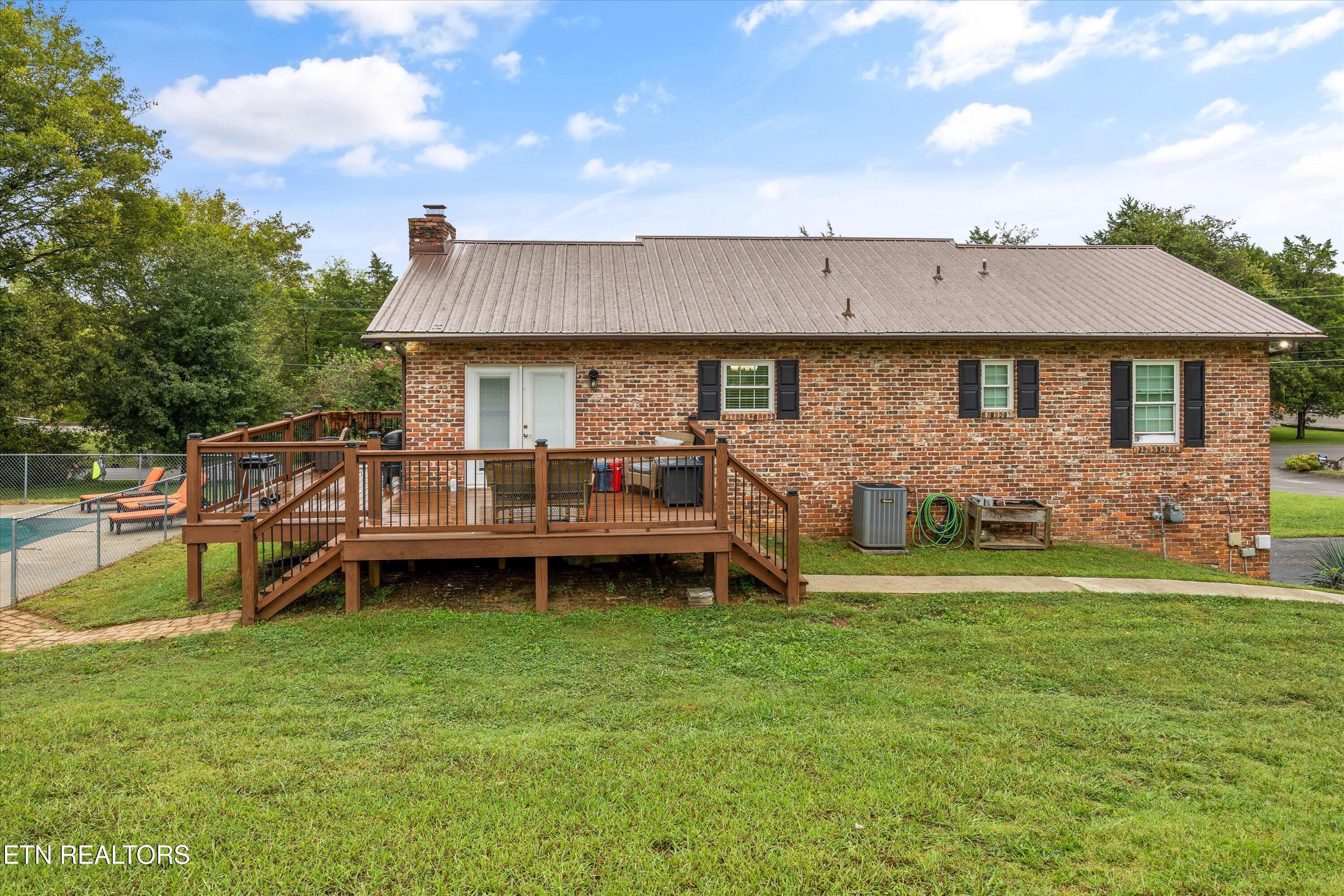 100 Foster Drive Lenoir City TN 37772