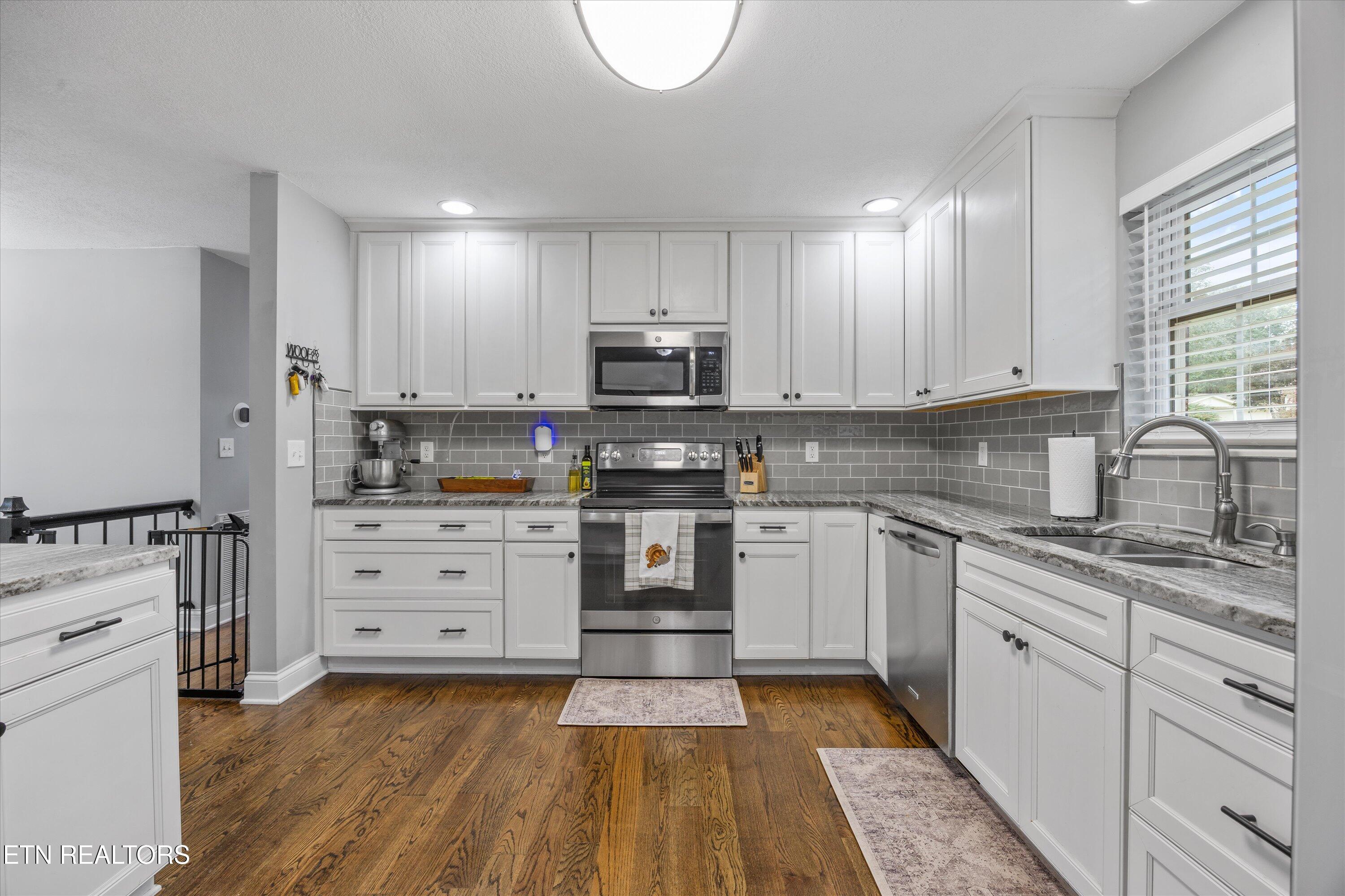 100 Foster Drive Lenoir City TN 37772