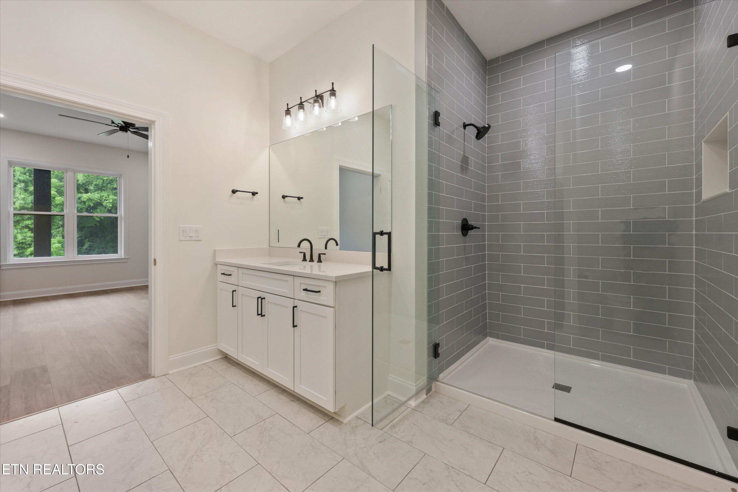 618 Winding Creek Way Walland TN 37886