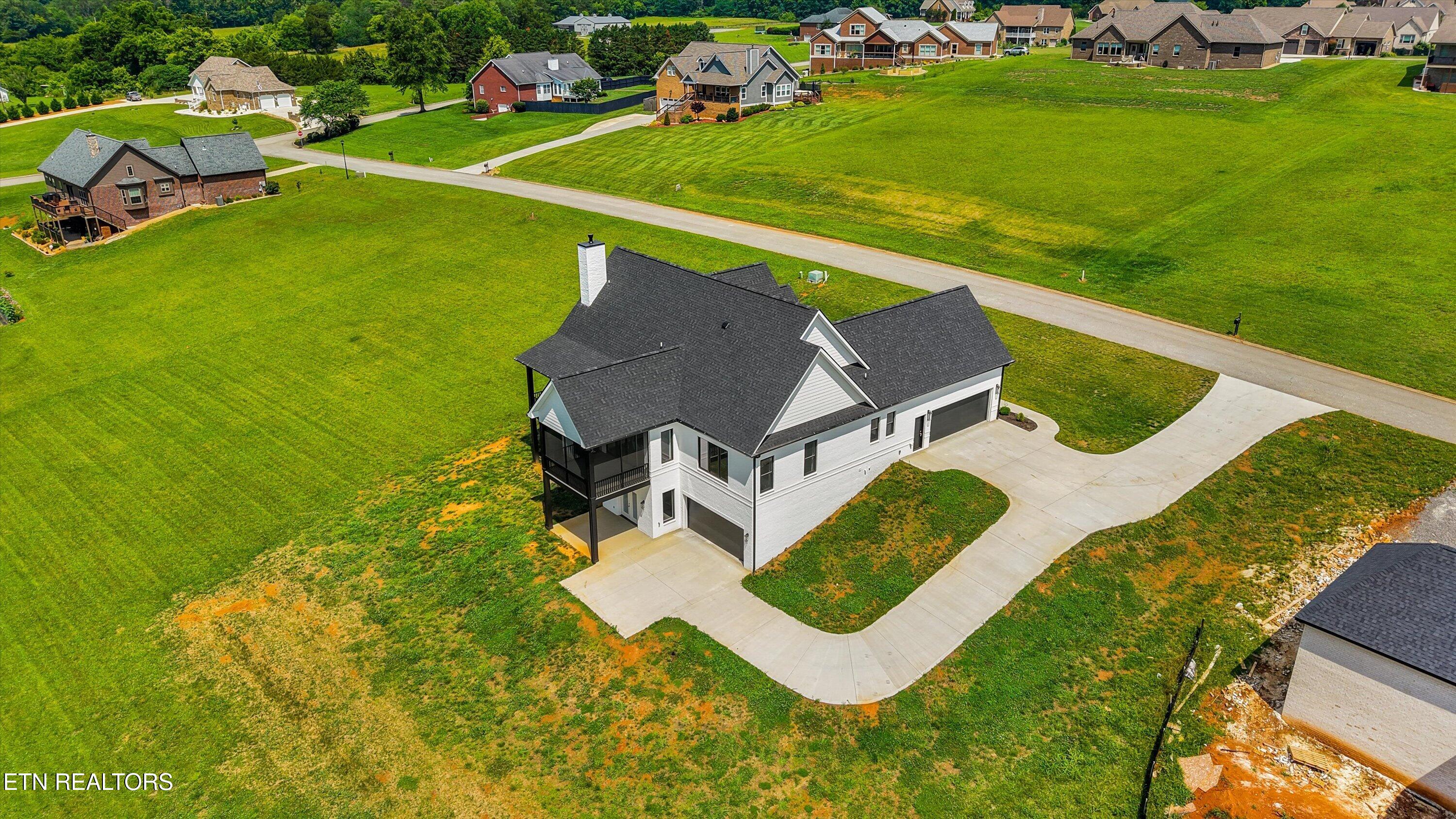 618 Winding Creek Way Walland TN 37886