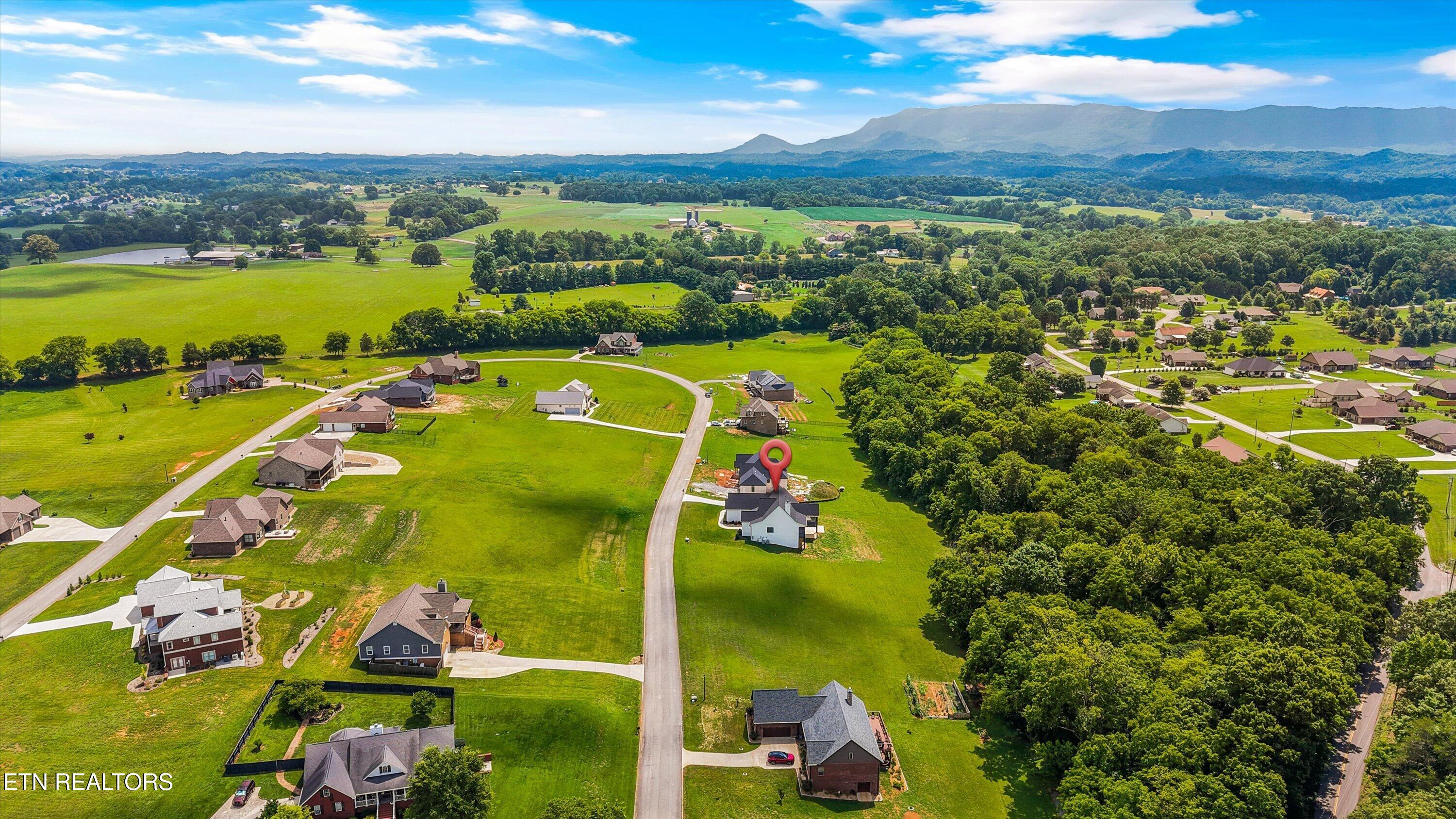 618 Winding Creek Way Walland TN 37886