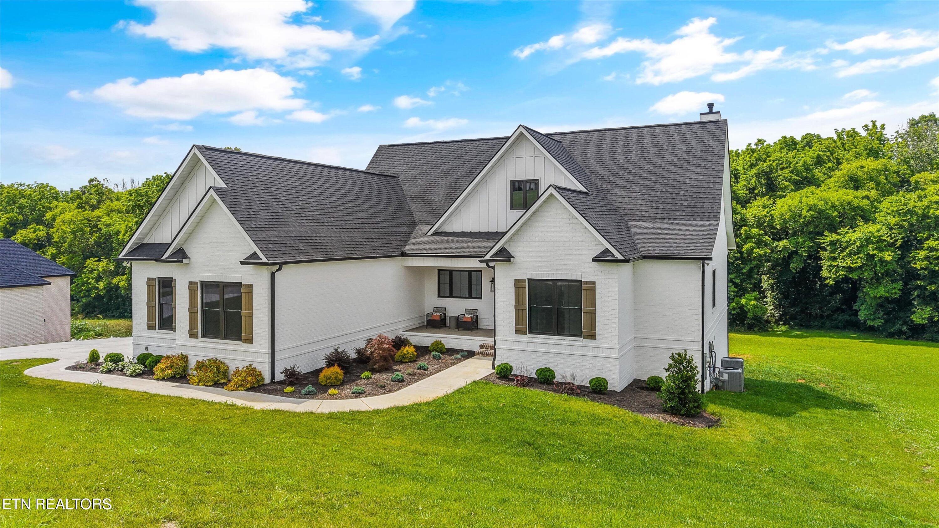 618 Winding Creek Way Walland TN 37886
