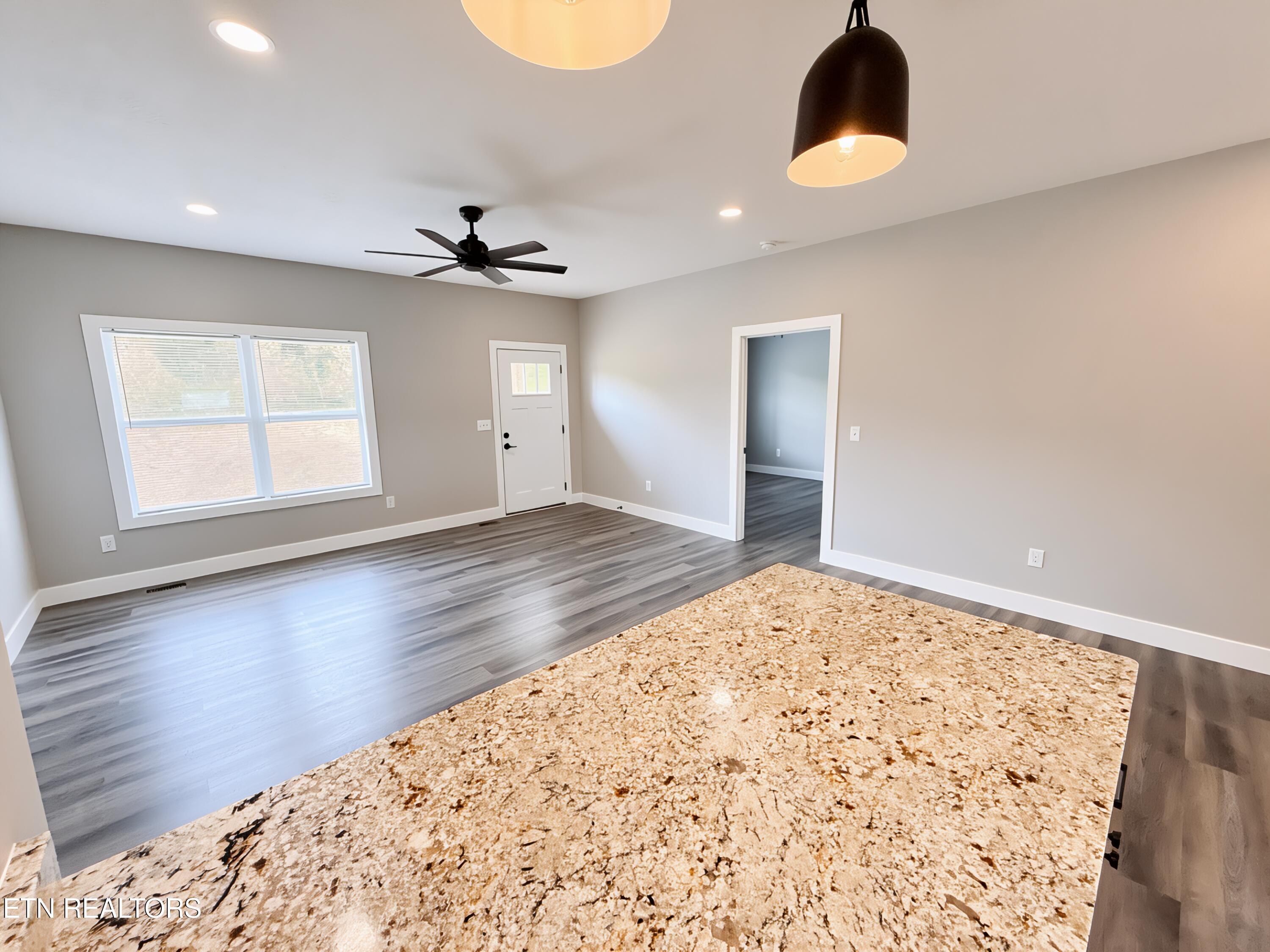 460 Glade Springs Road Lafollette TN 37766