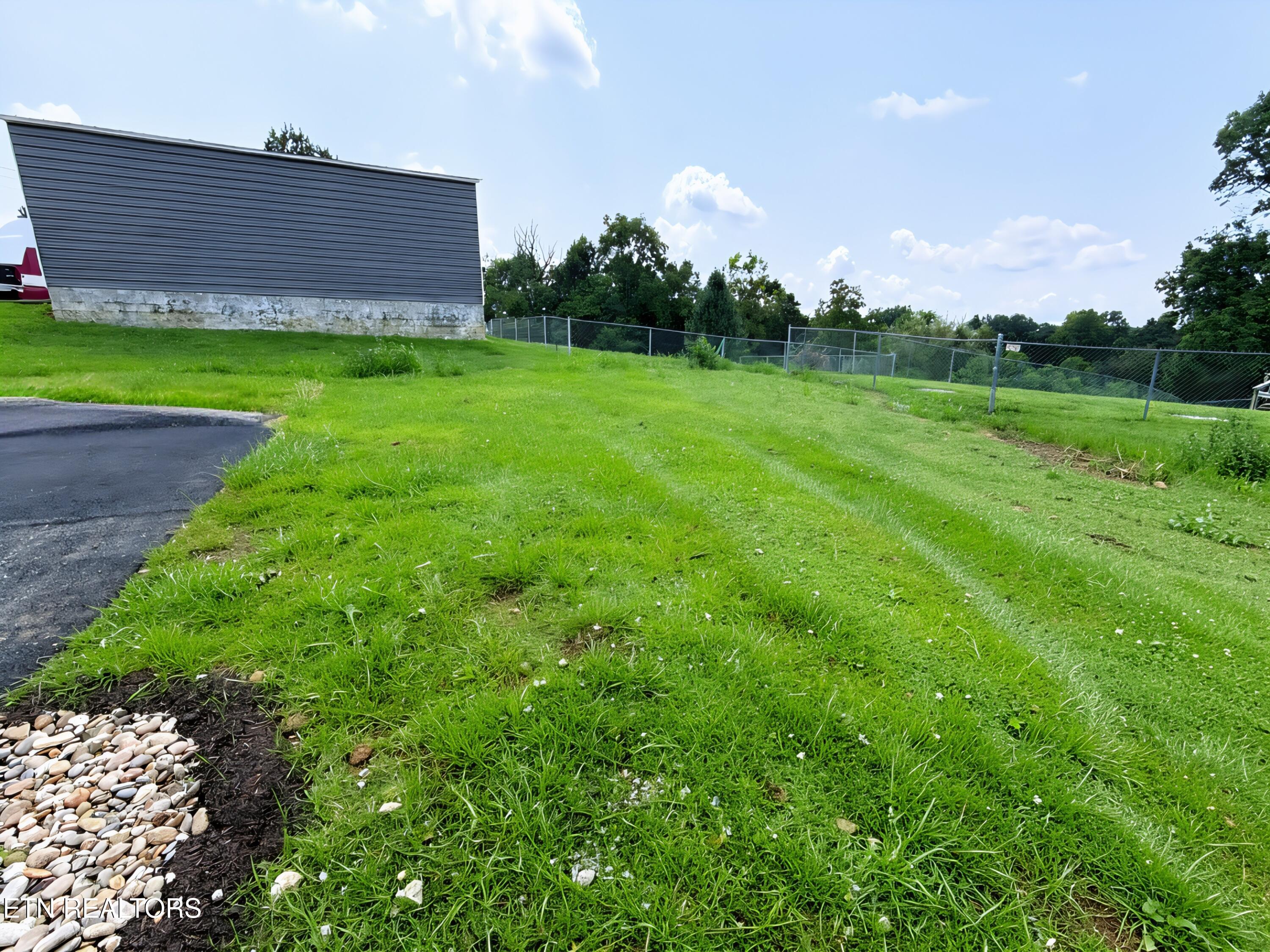 460 Glade Springs Road Lafollette TN 37766