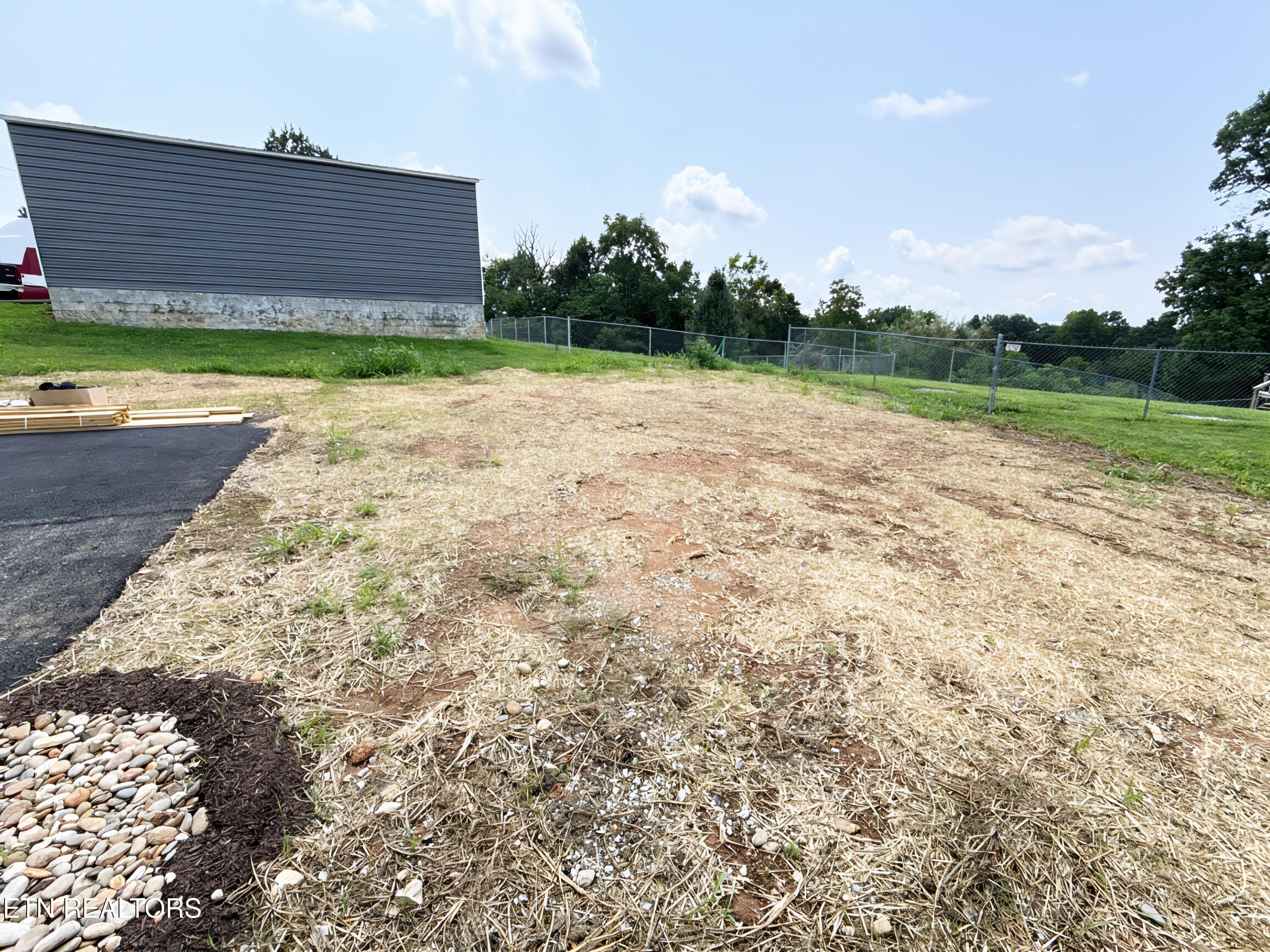 460 Glade Springs Road Lafollette TN 37766