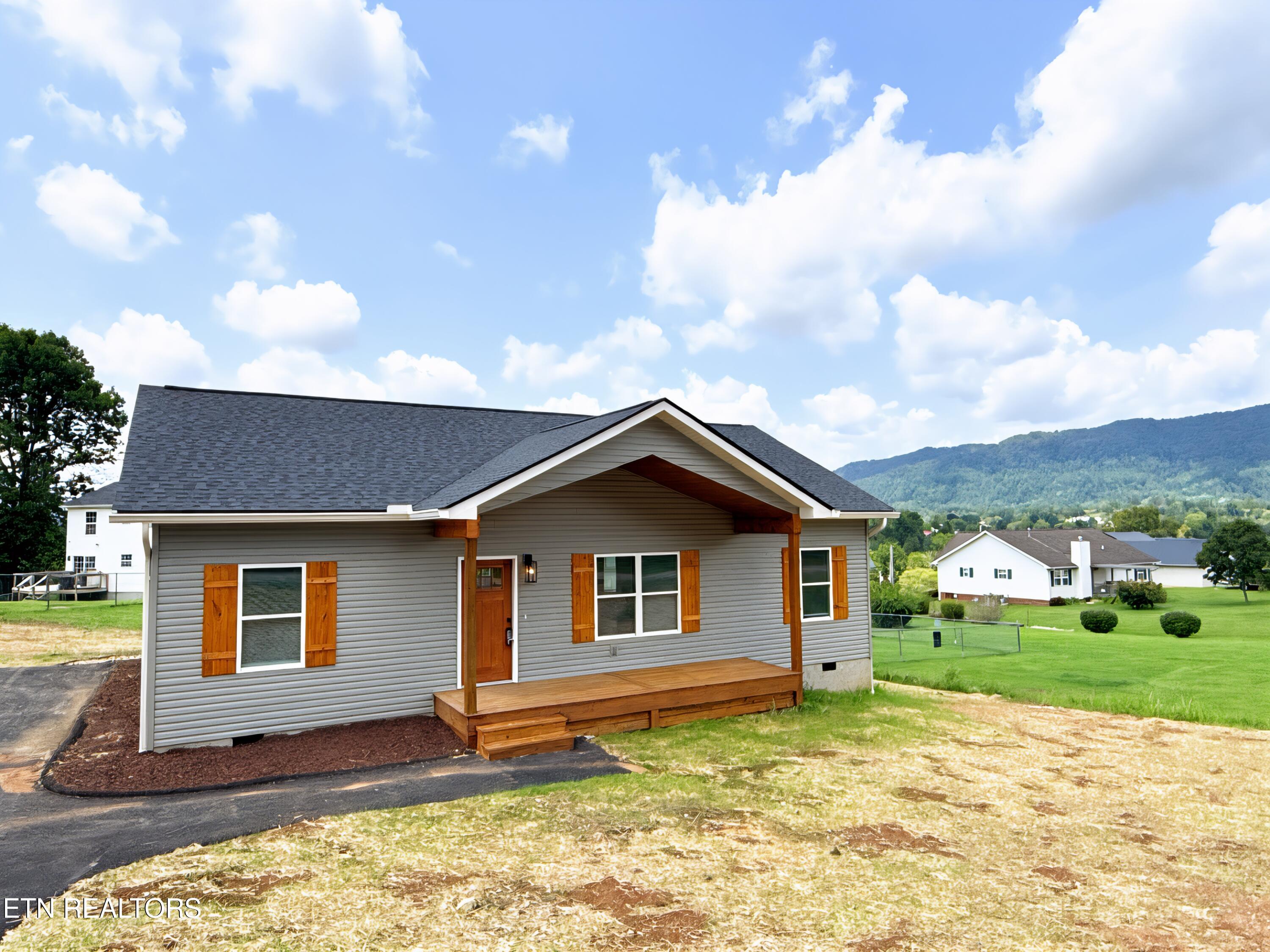 460 Glade Springs Road Lafollette TN 37766