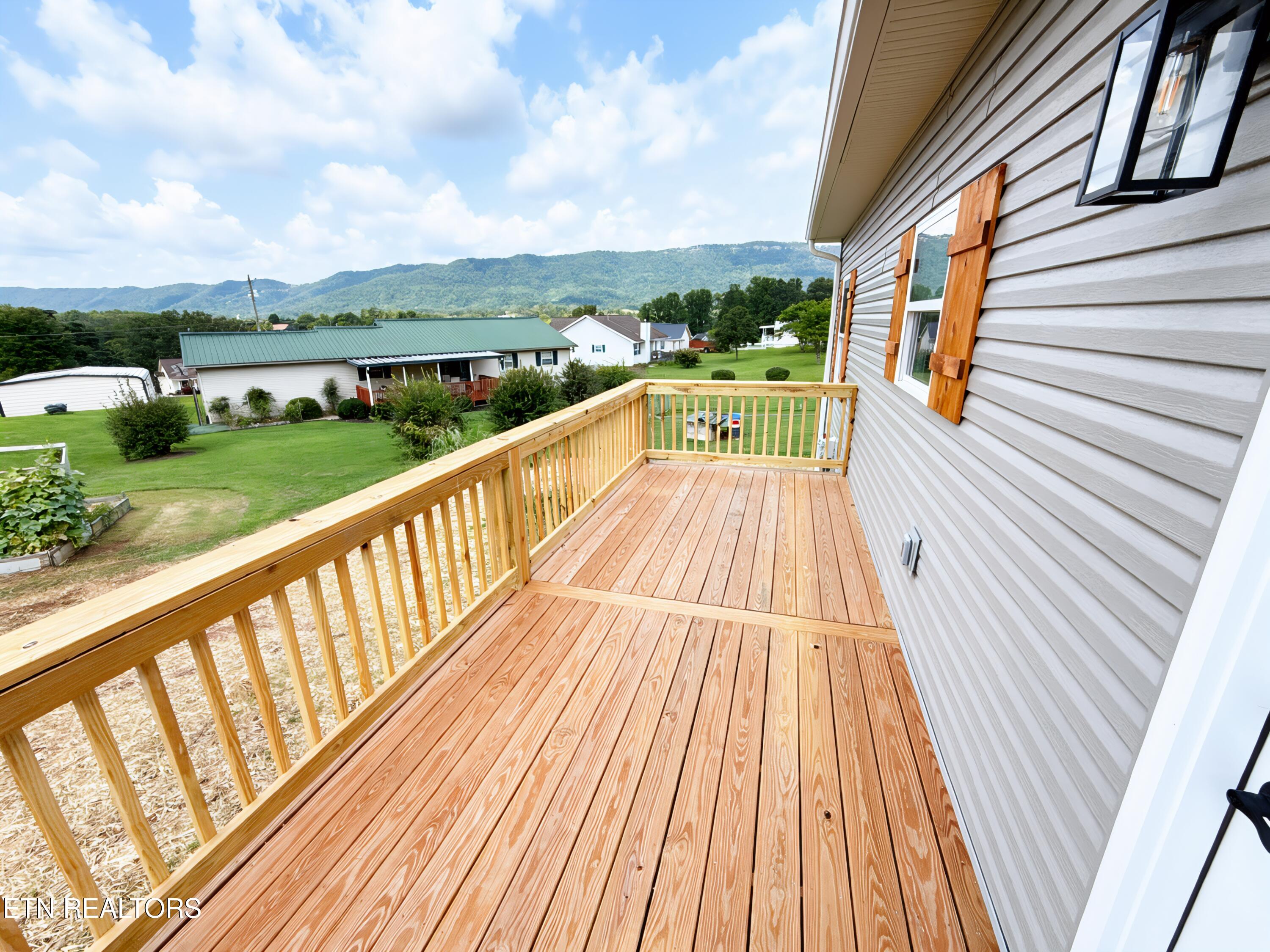 460 Glade Springs Road Lafollette TN 37766