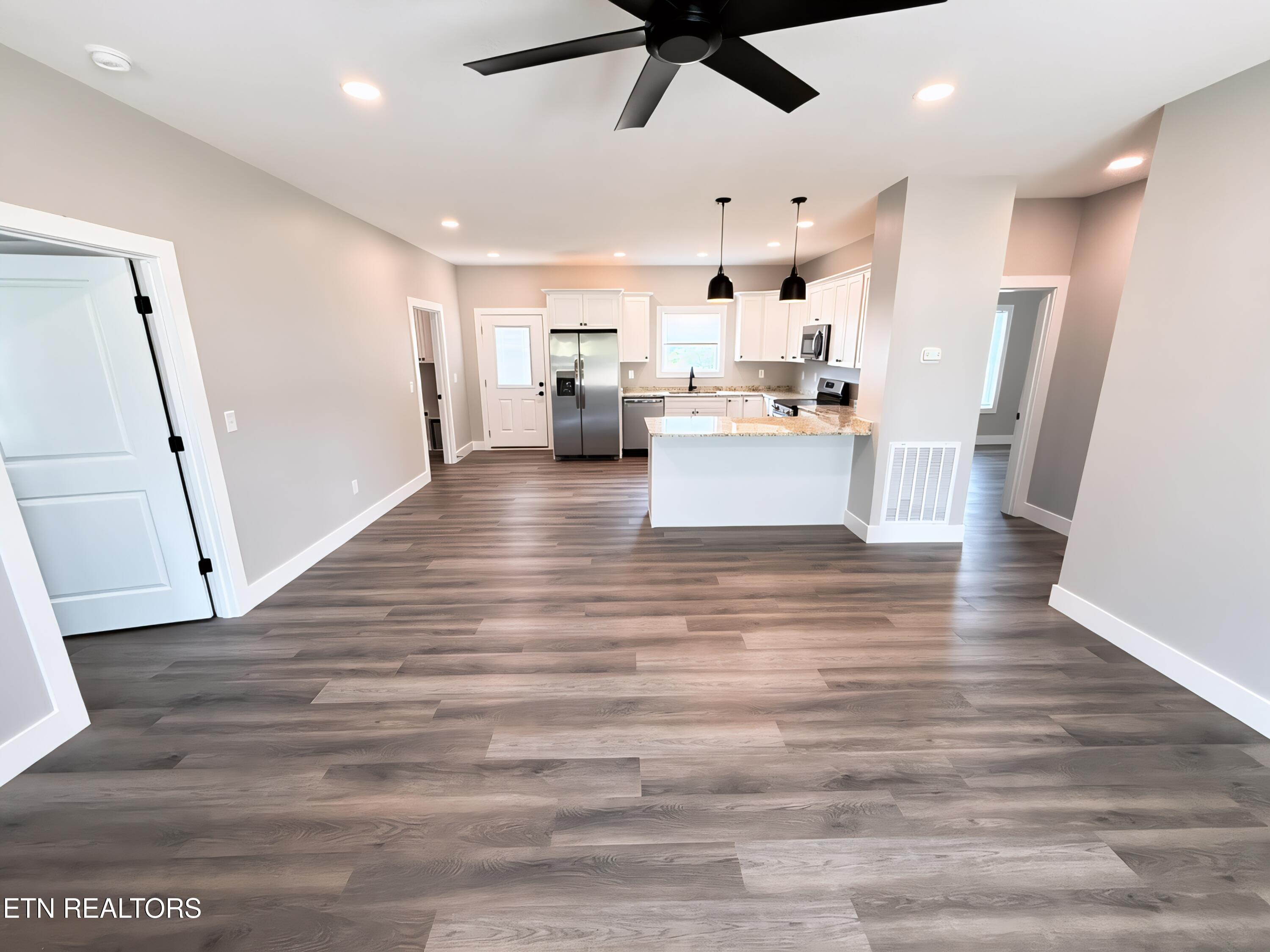 460 Glade Springs Road Lafollette TN 37766