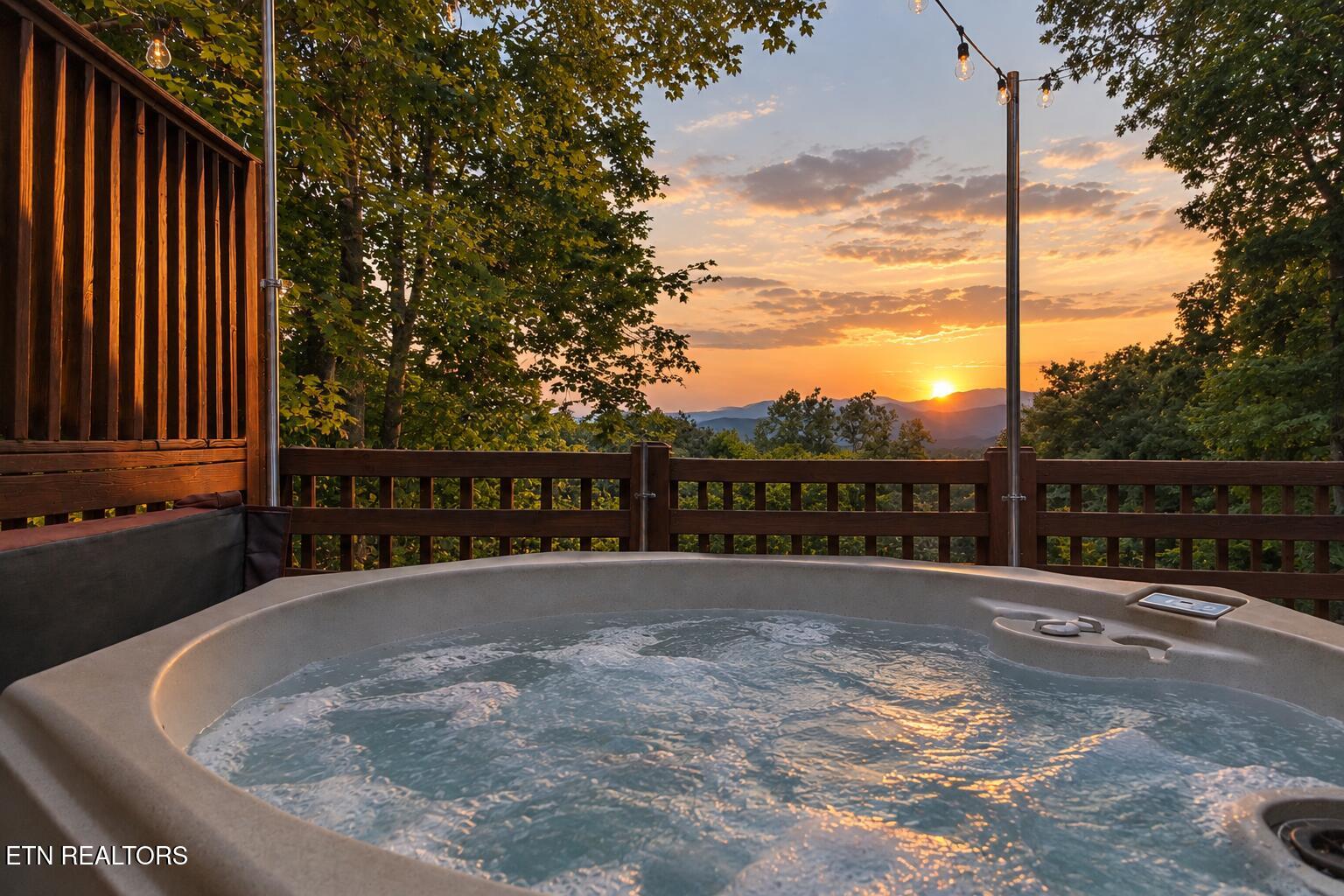 531 Gatlin Drive Gatlinburg TN 37738