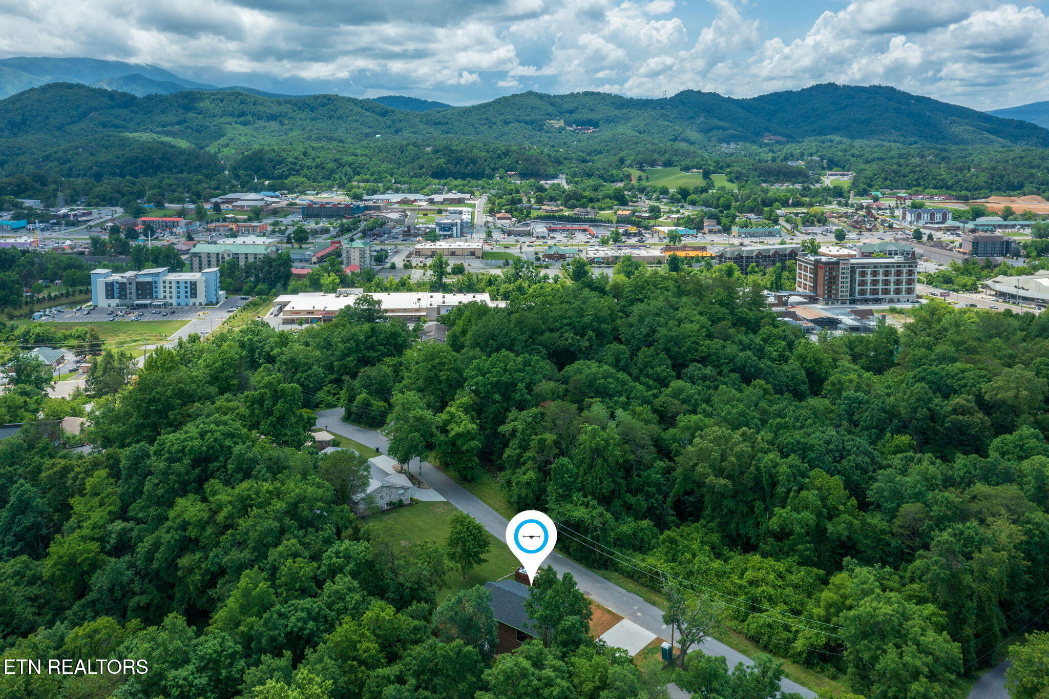 2613 Highland Park Drive Pigeon Forge TN 37863