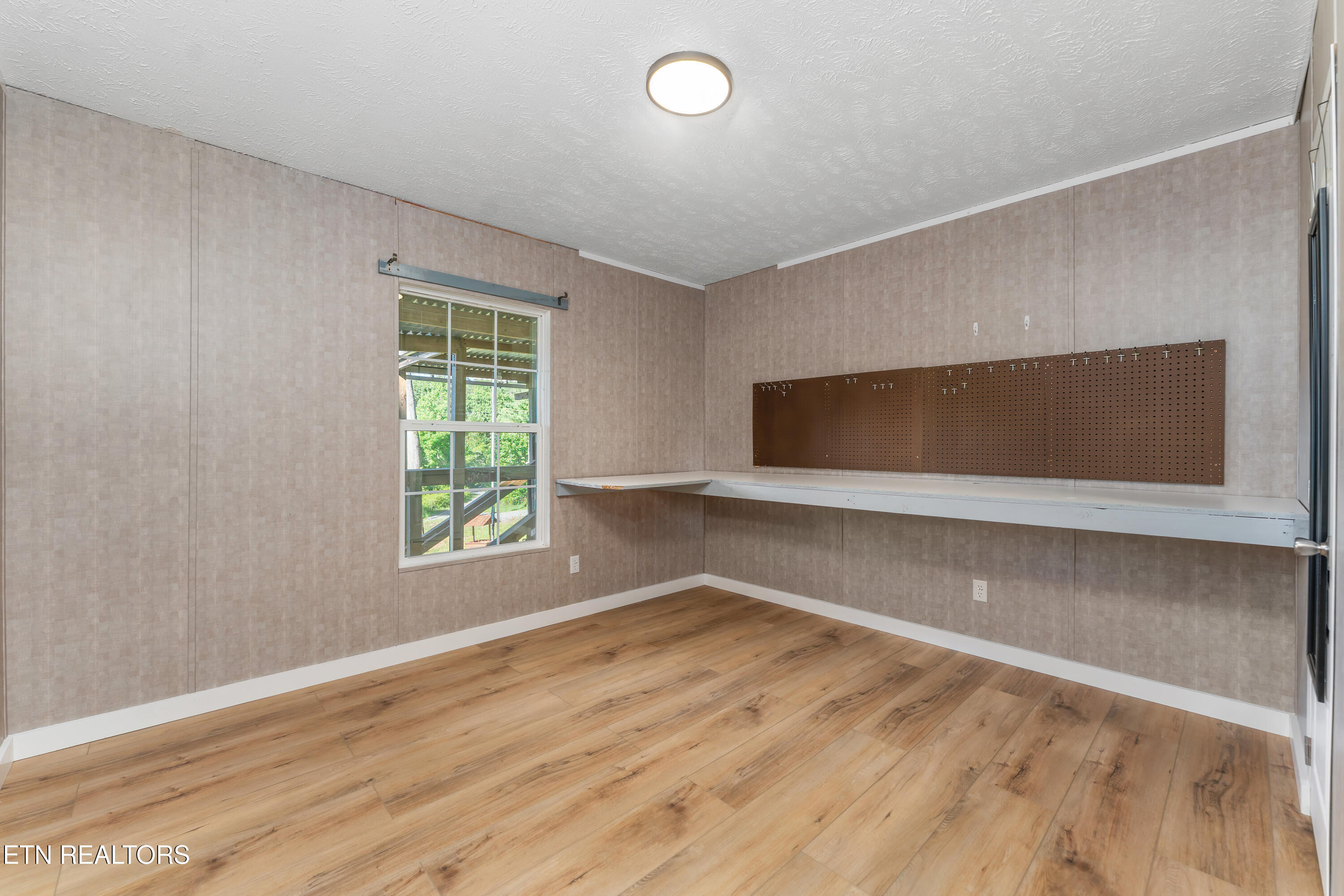 1591 Trig Long Road Dandridge TN 37725