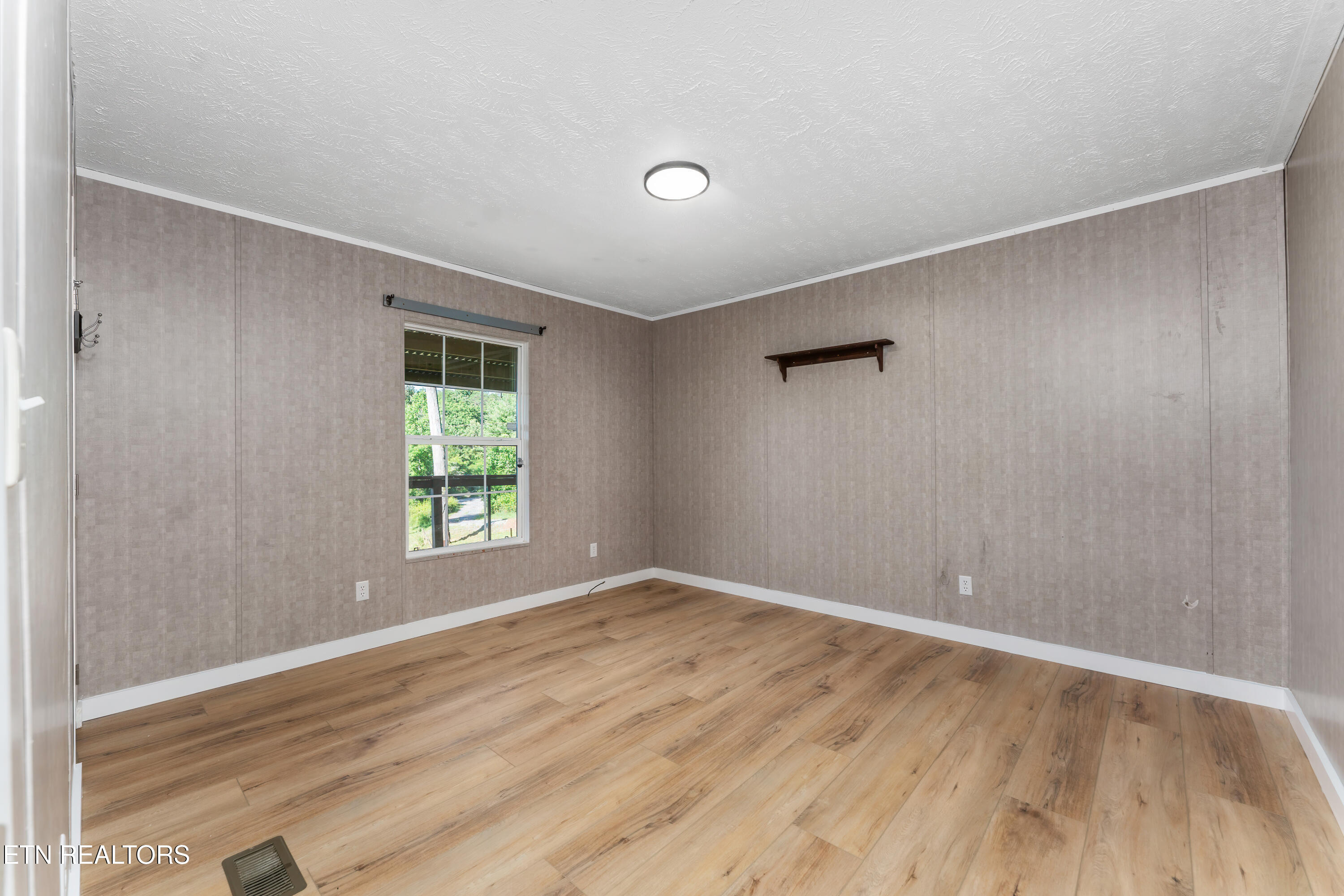 1591 Trig Long Road Dandridge TN 37725