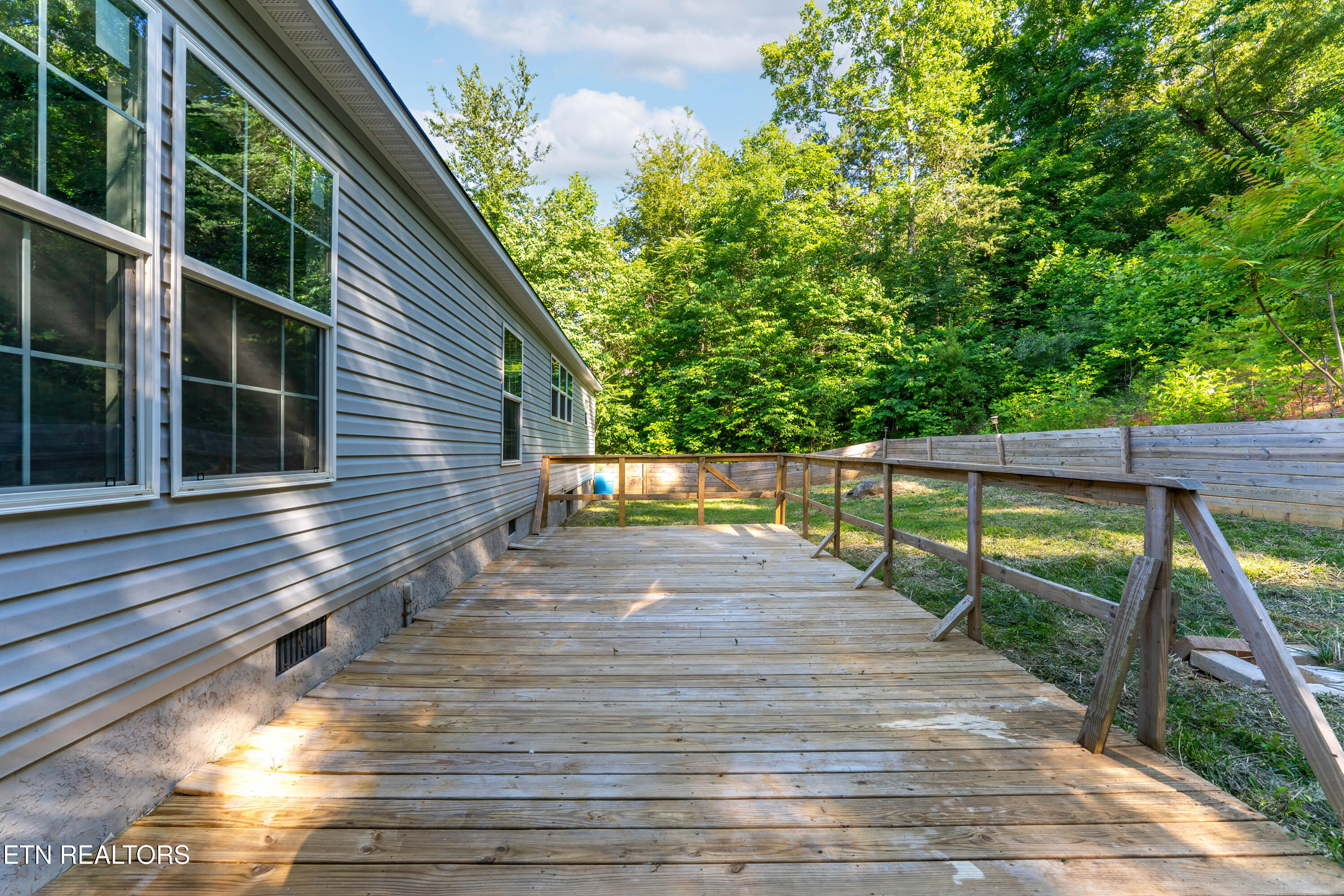 1591 Trig Long Road Dandridge TN 37725