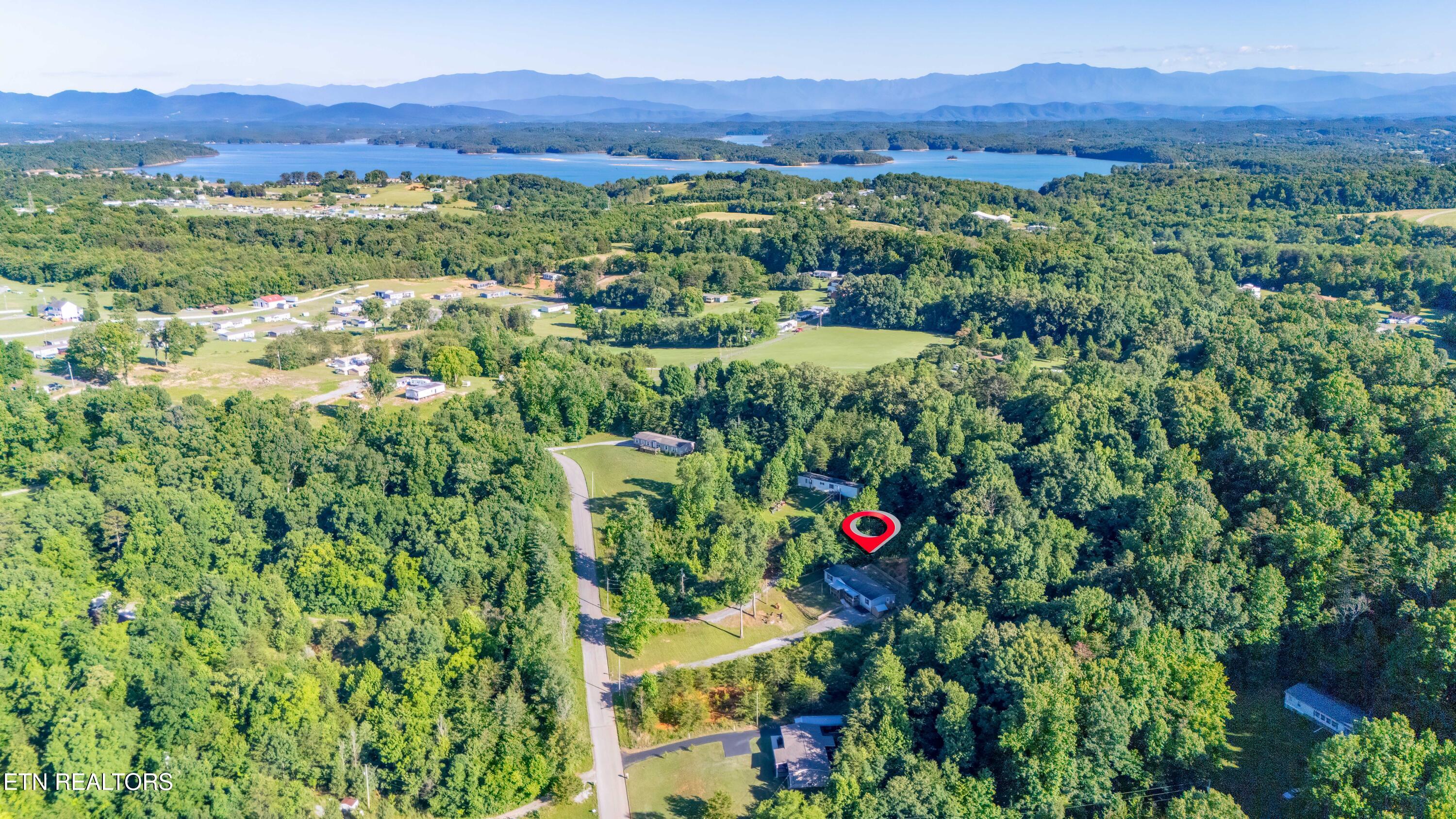 1591 Trig Long Road Dandridge TN 37725