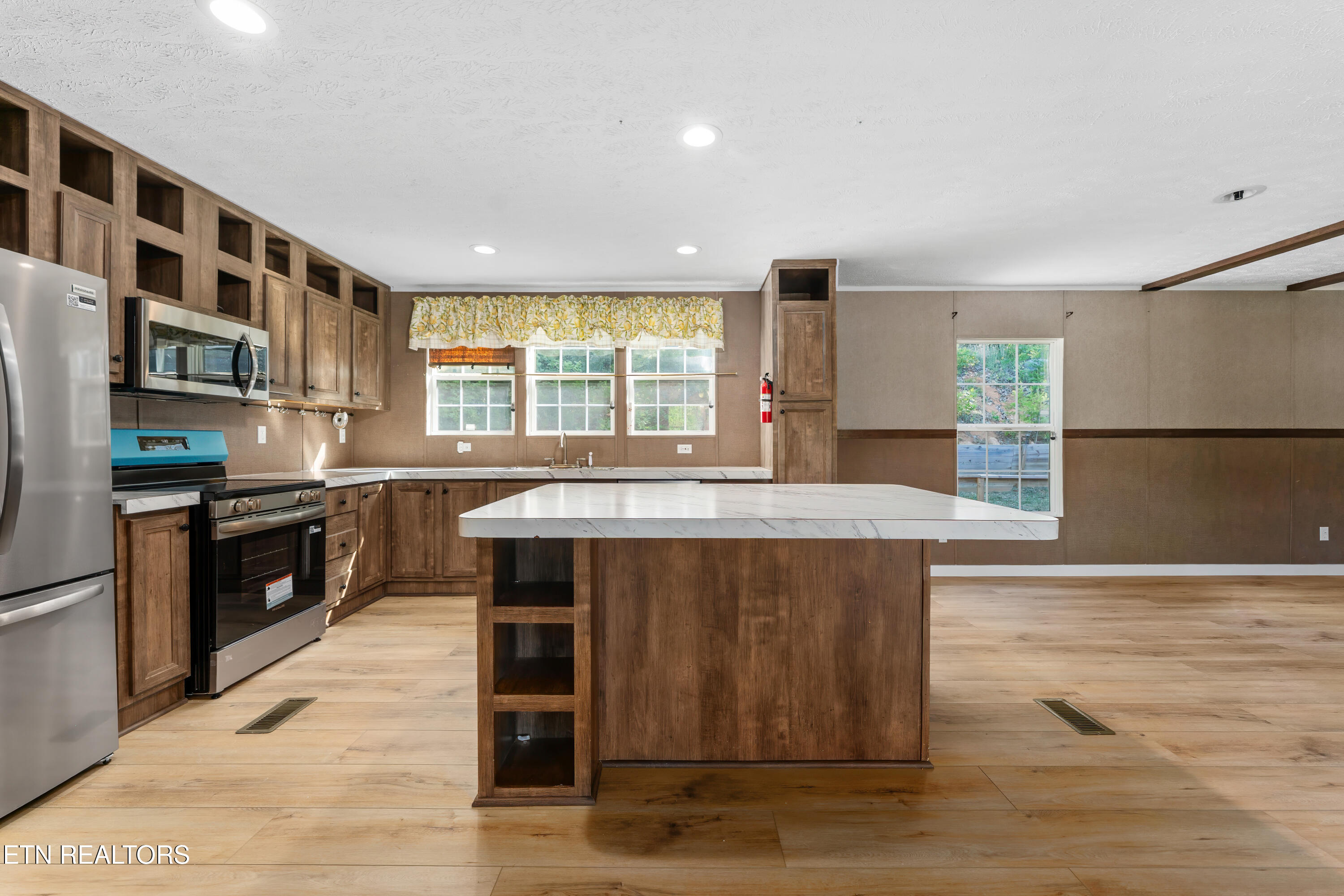 1591 Trig Long Road Dandridge TN 37725