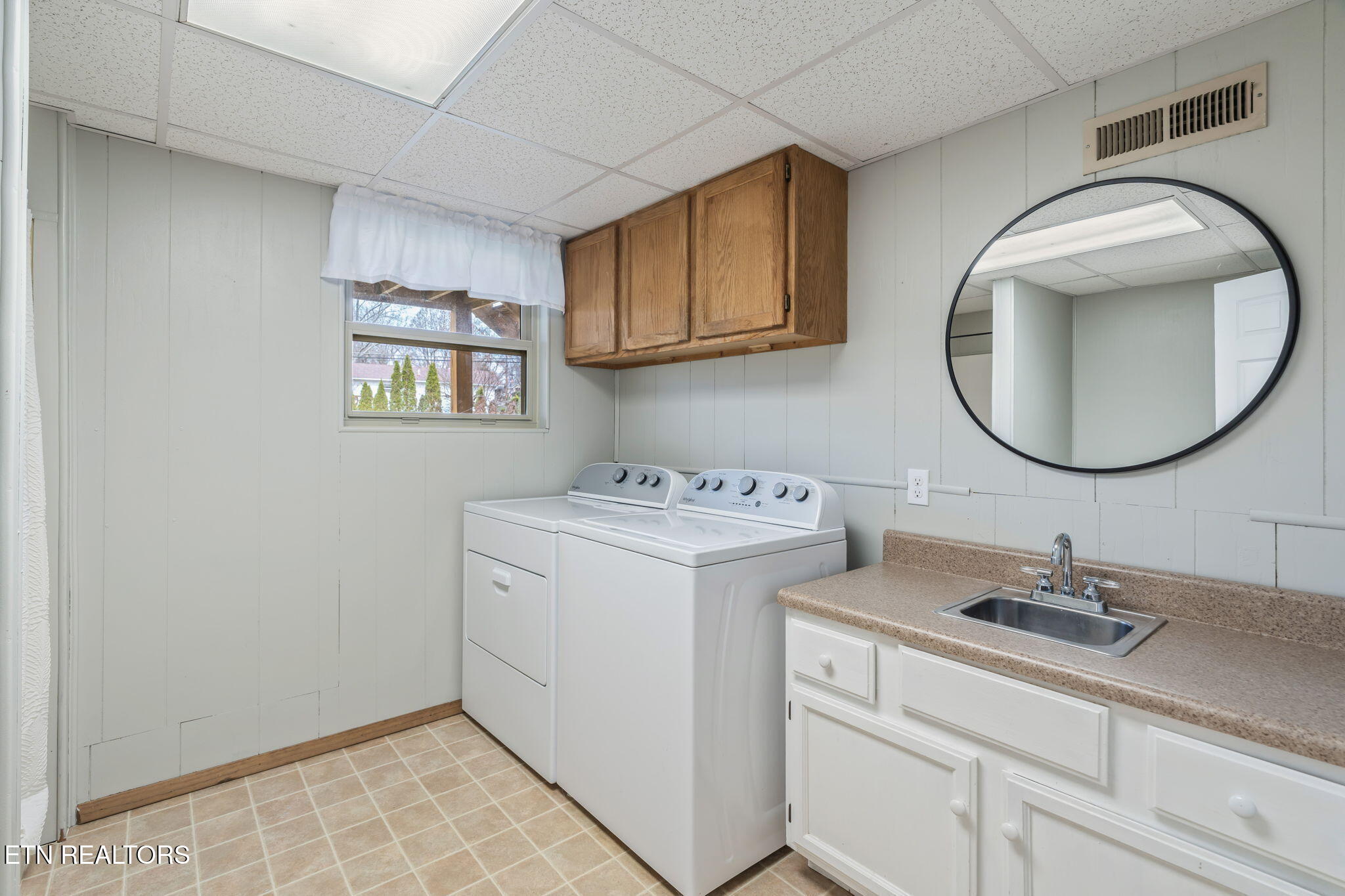 7637 Cranley Road Powell TN 37849