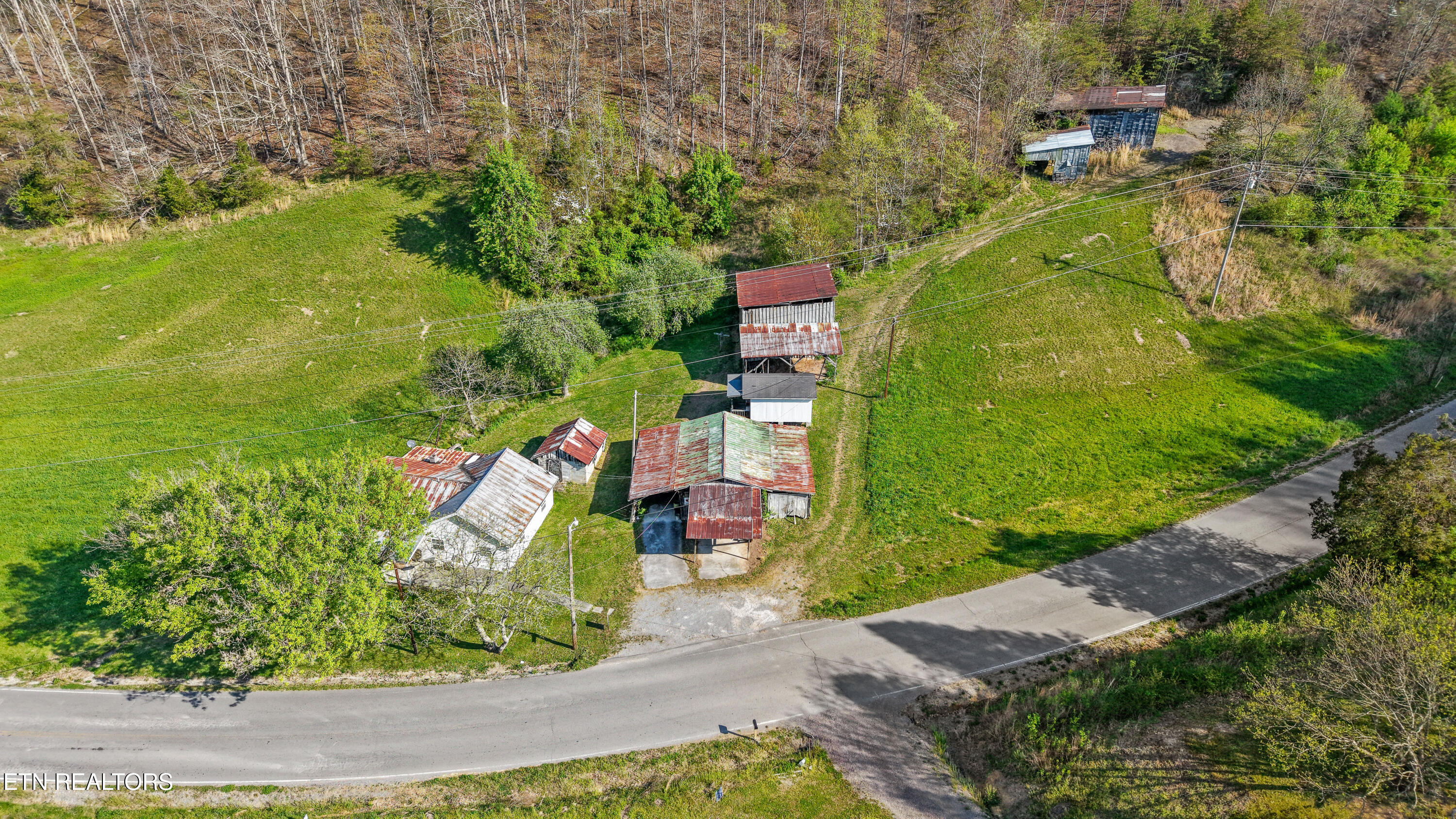 542 Back Valley Road Sneedville TN 37869