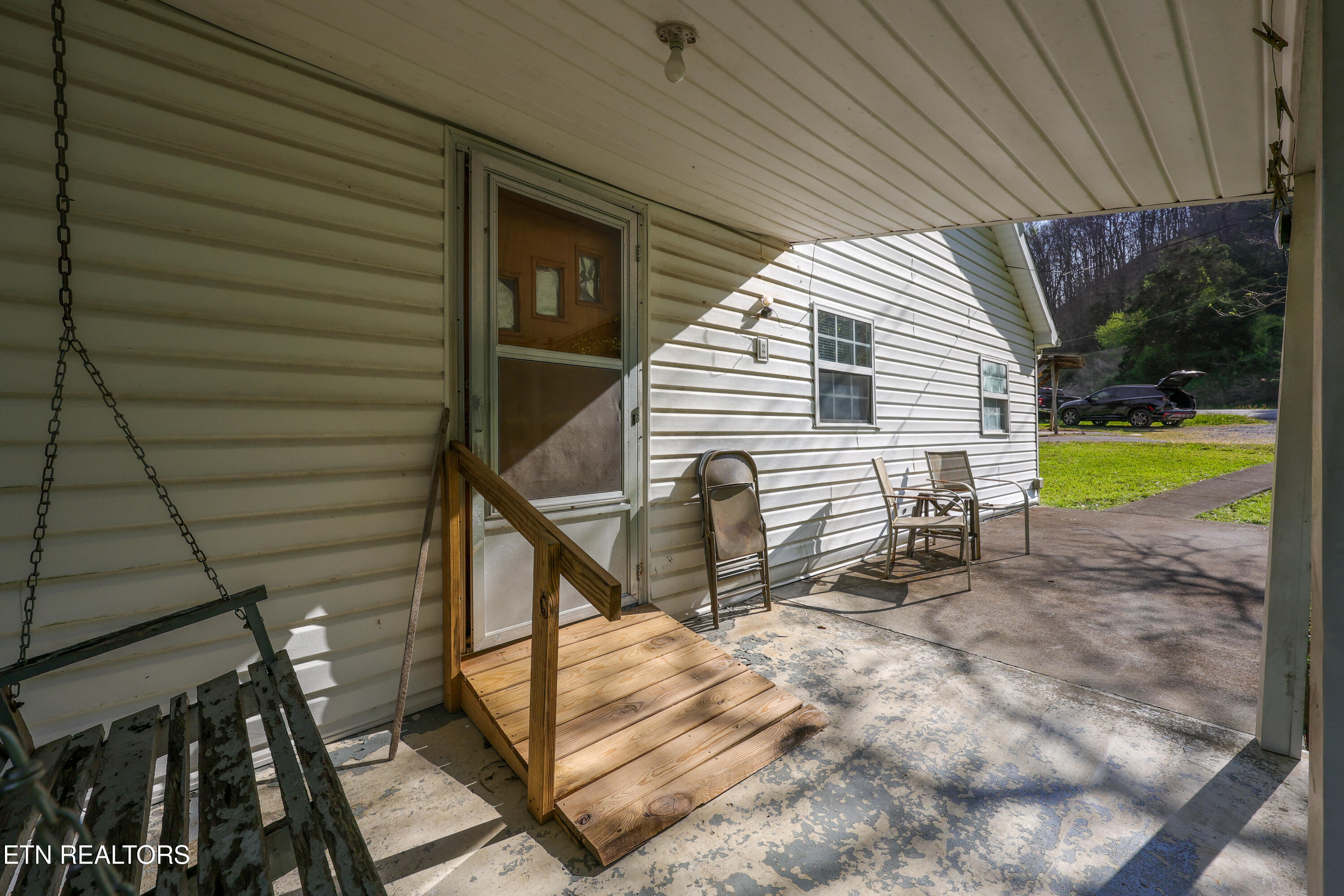 542 Back Valley Road Sneedville TN 37869