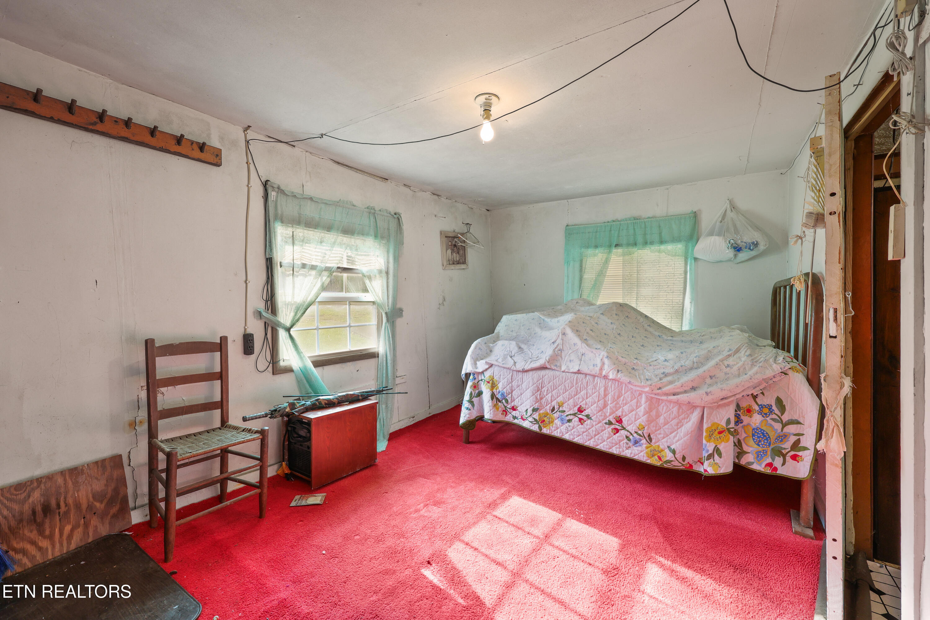 542 Back Valley Road Sneedville TN 37869